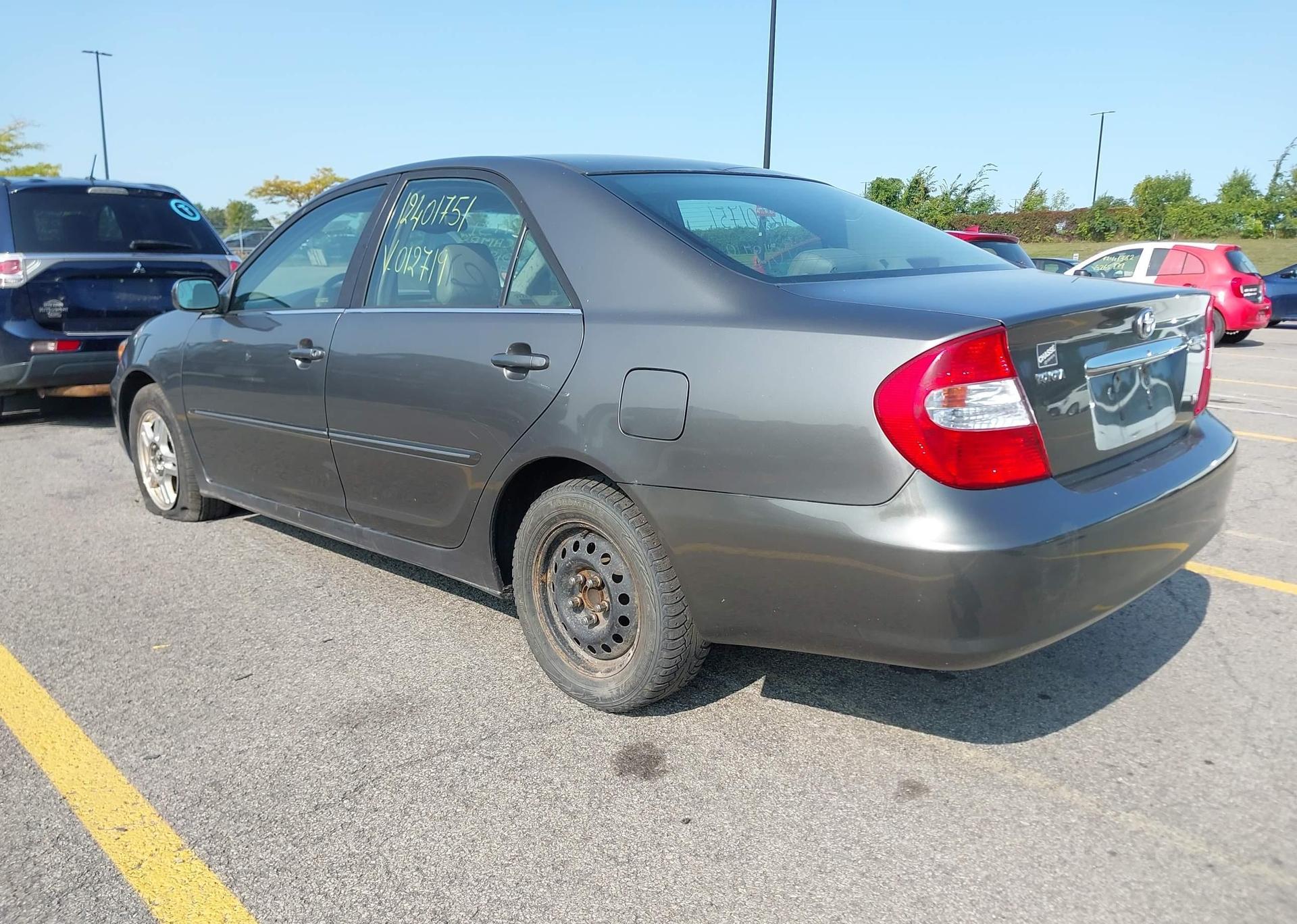 2002 TOYOTA CAMRY