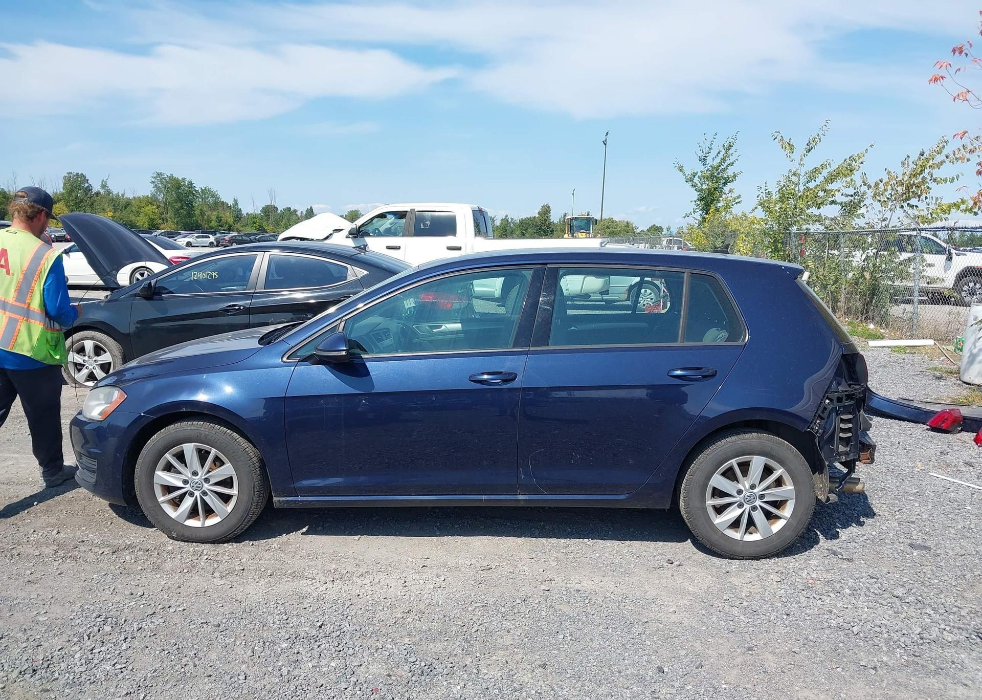 2015 VOLKSWAGEN GOLF
