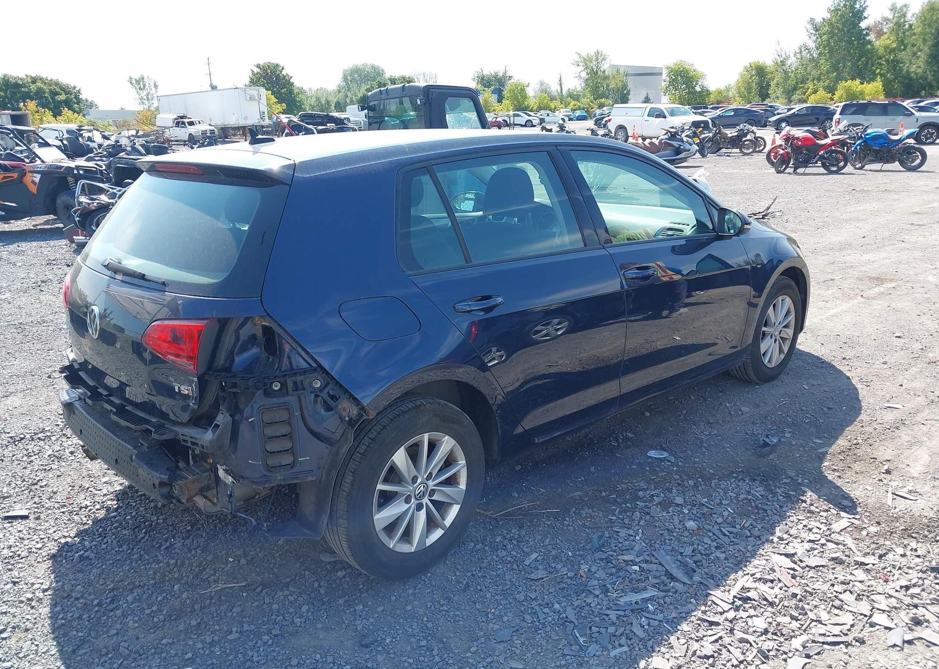 2015 VOLKSWAGEN GOLF