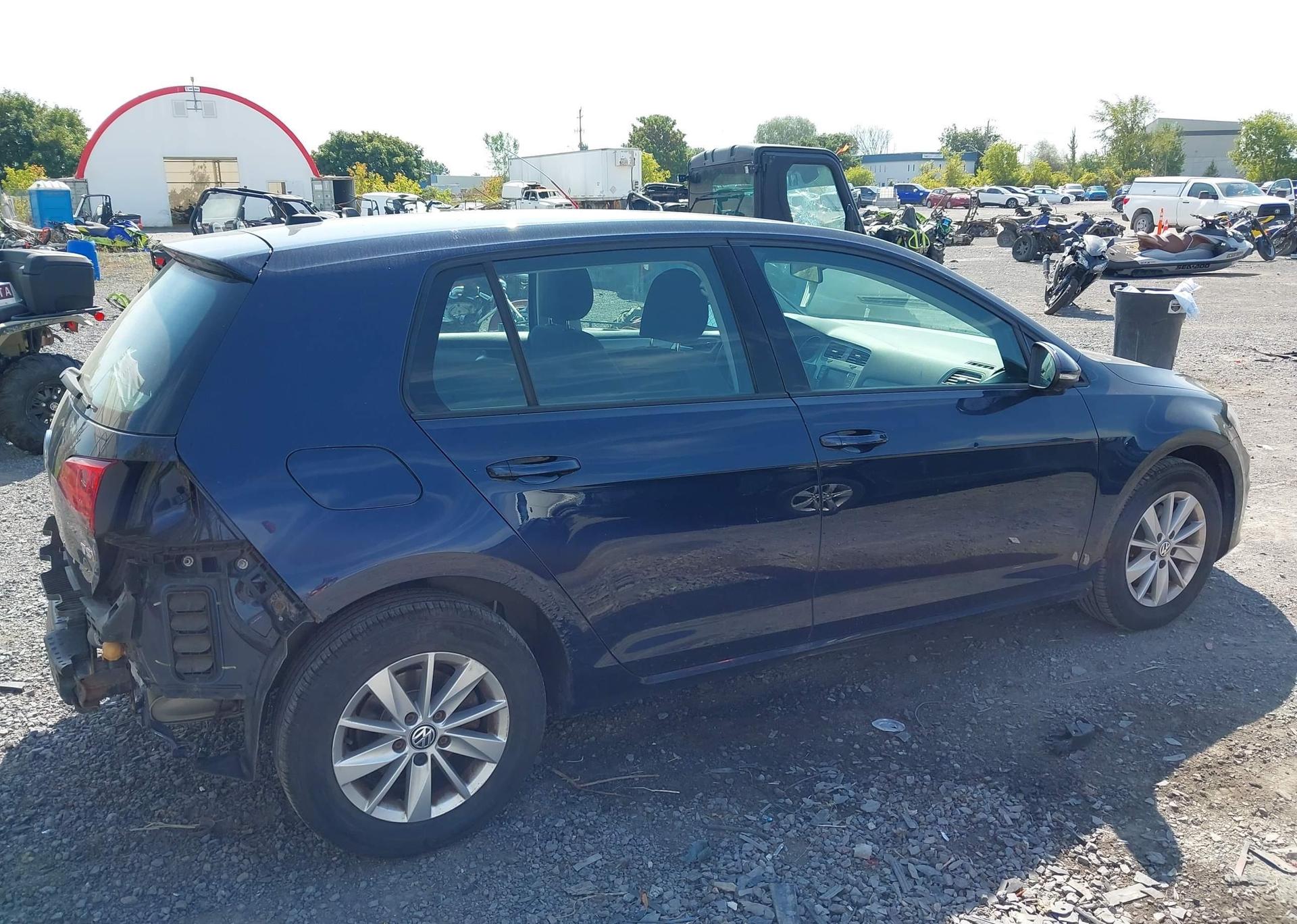 2015 VOLKSWAGEN GOLF