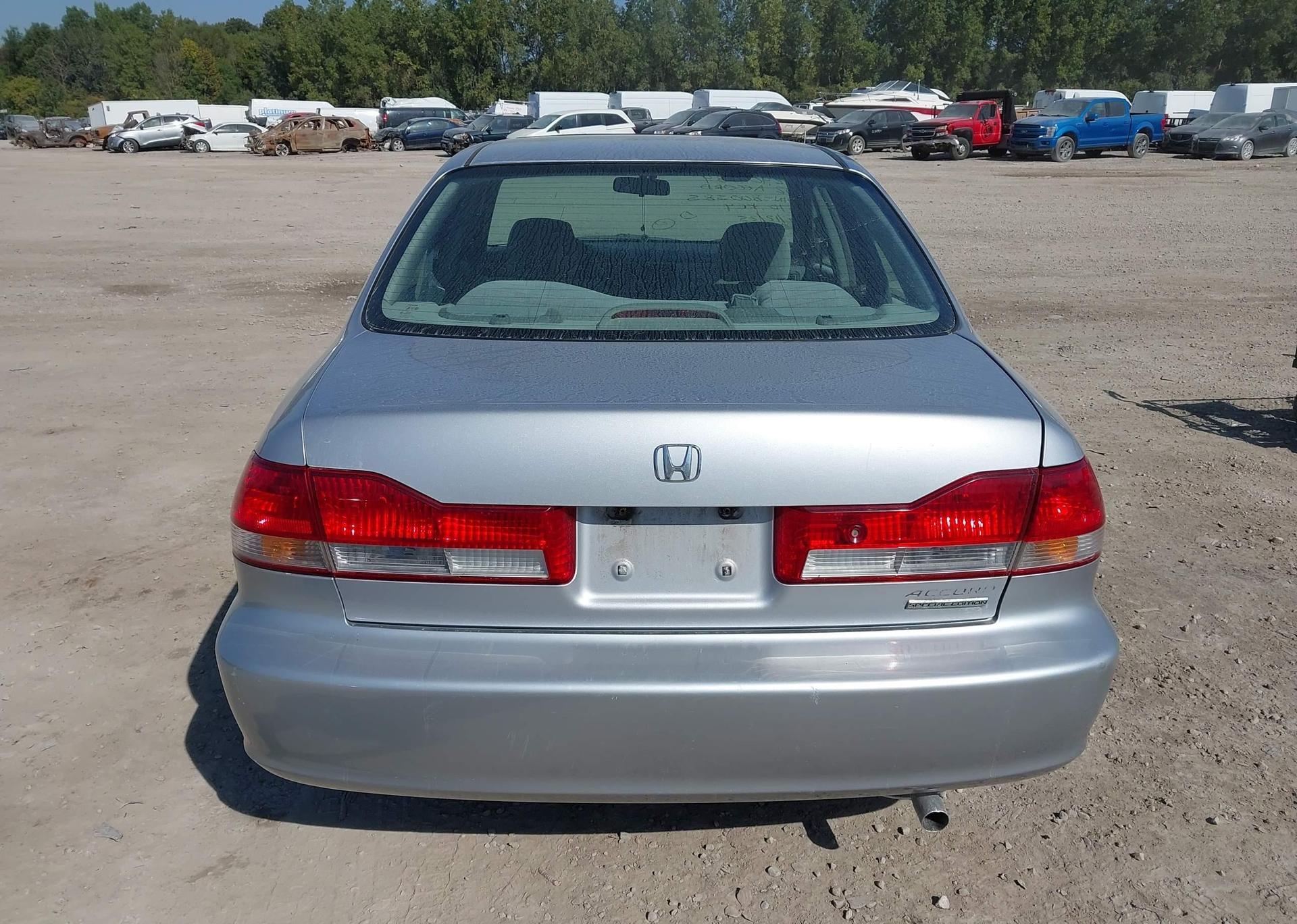 2002 HONDA ACCORD SE