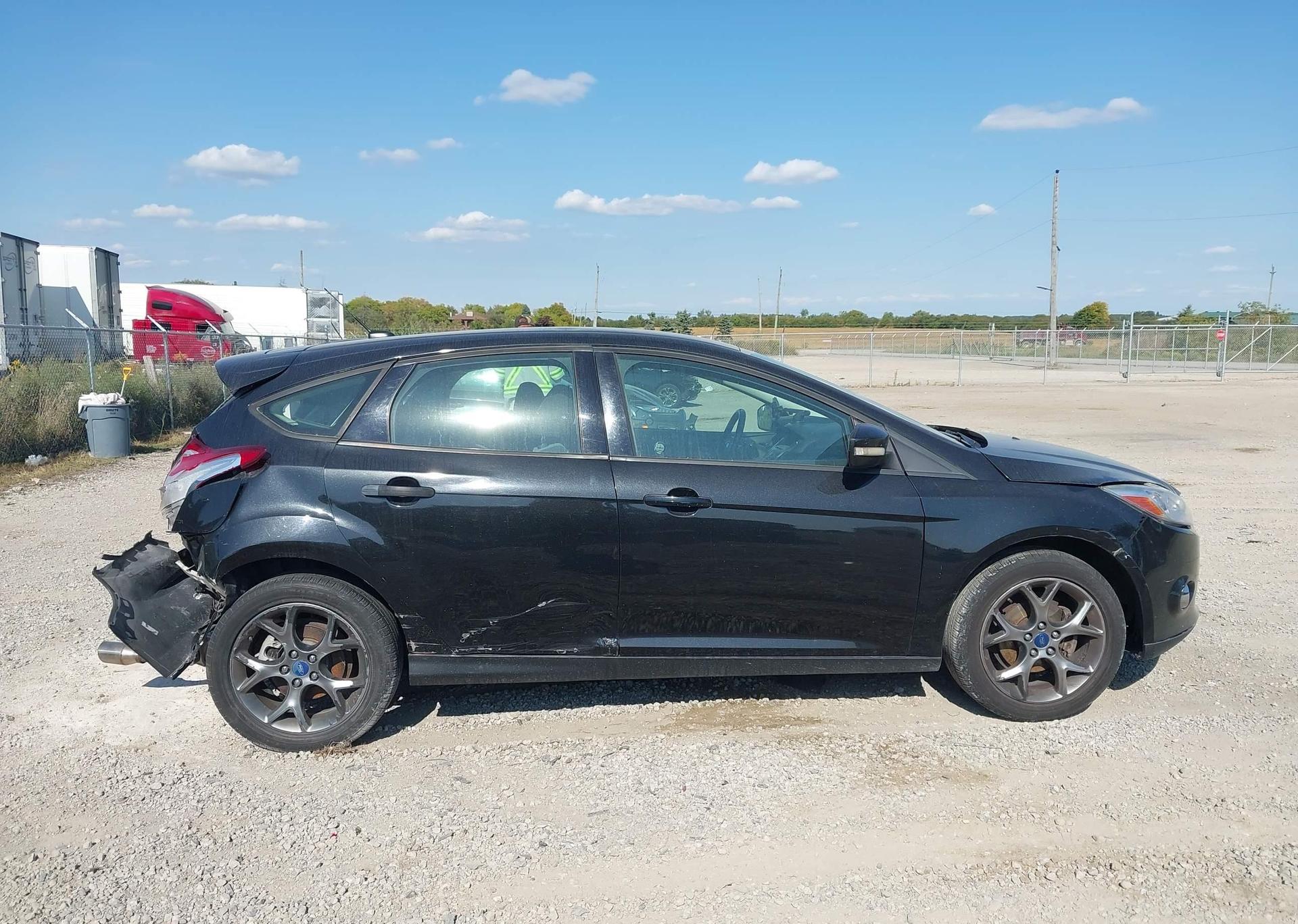 2014 FORD FOCUS SE