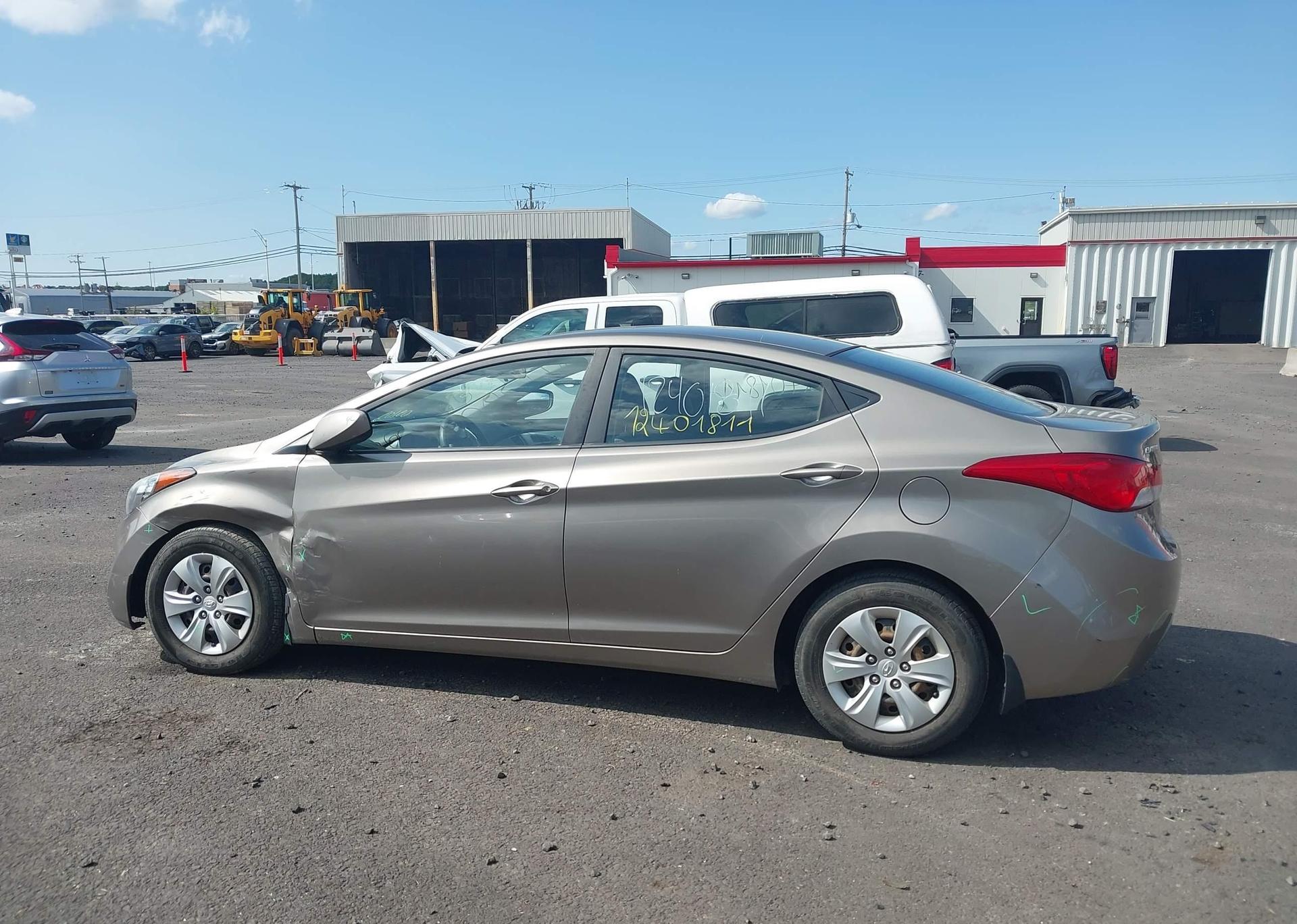 2013 HYUNDAI ELANTRA GLS
