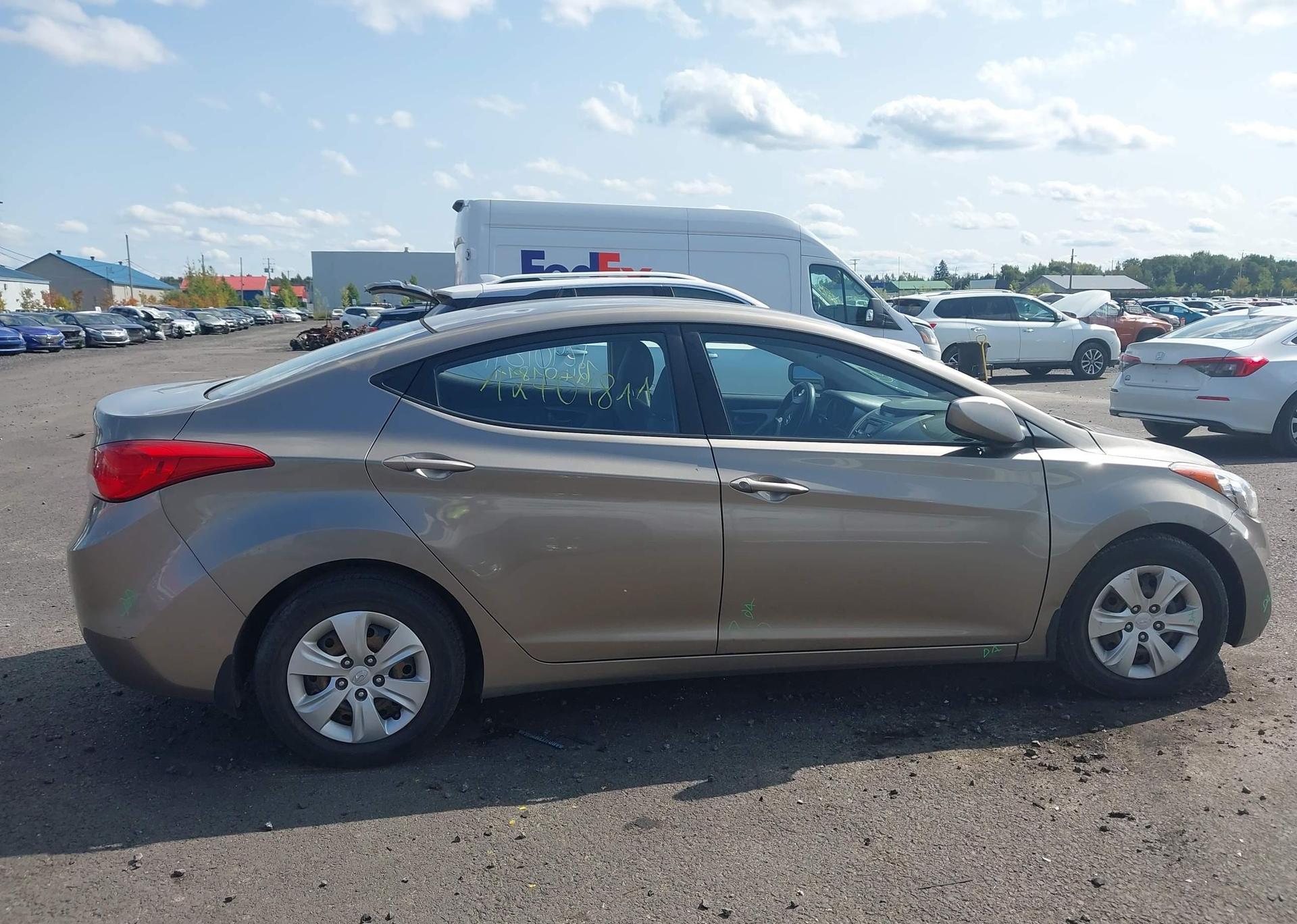 2013 HYUNDAI ELANTRA GLS