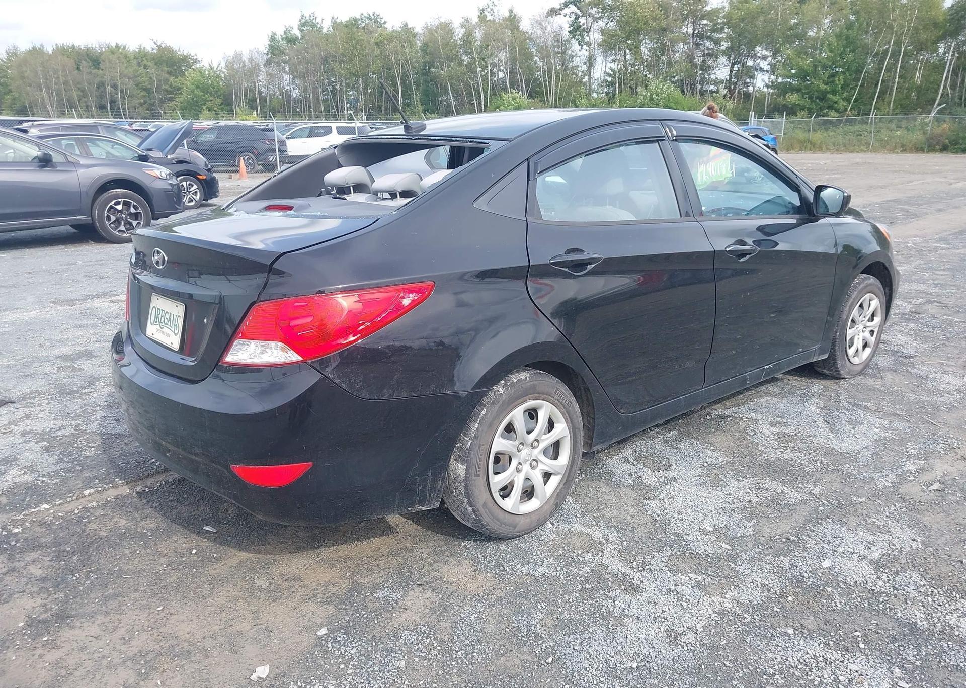 2014 HYUNDAI ACCENT L