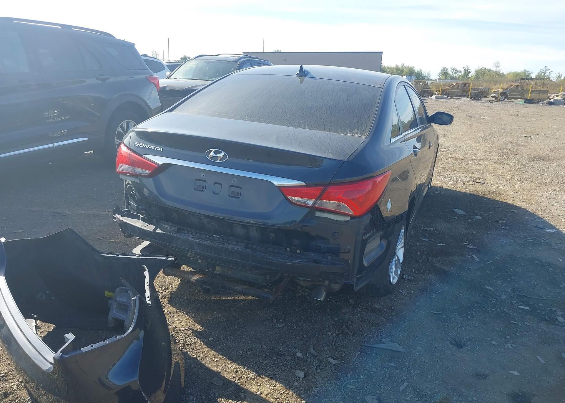 2014 HYUNDAI SONATA GL