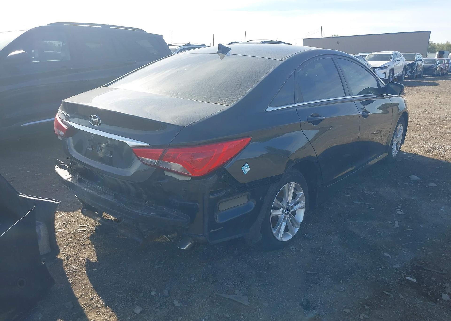 2014 HYUNDAI SONATA GL