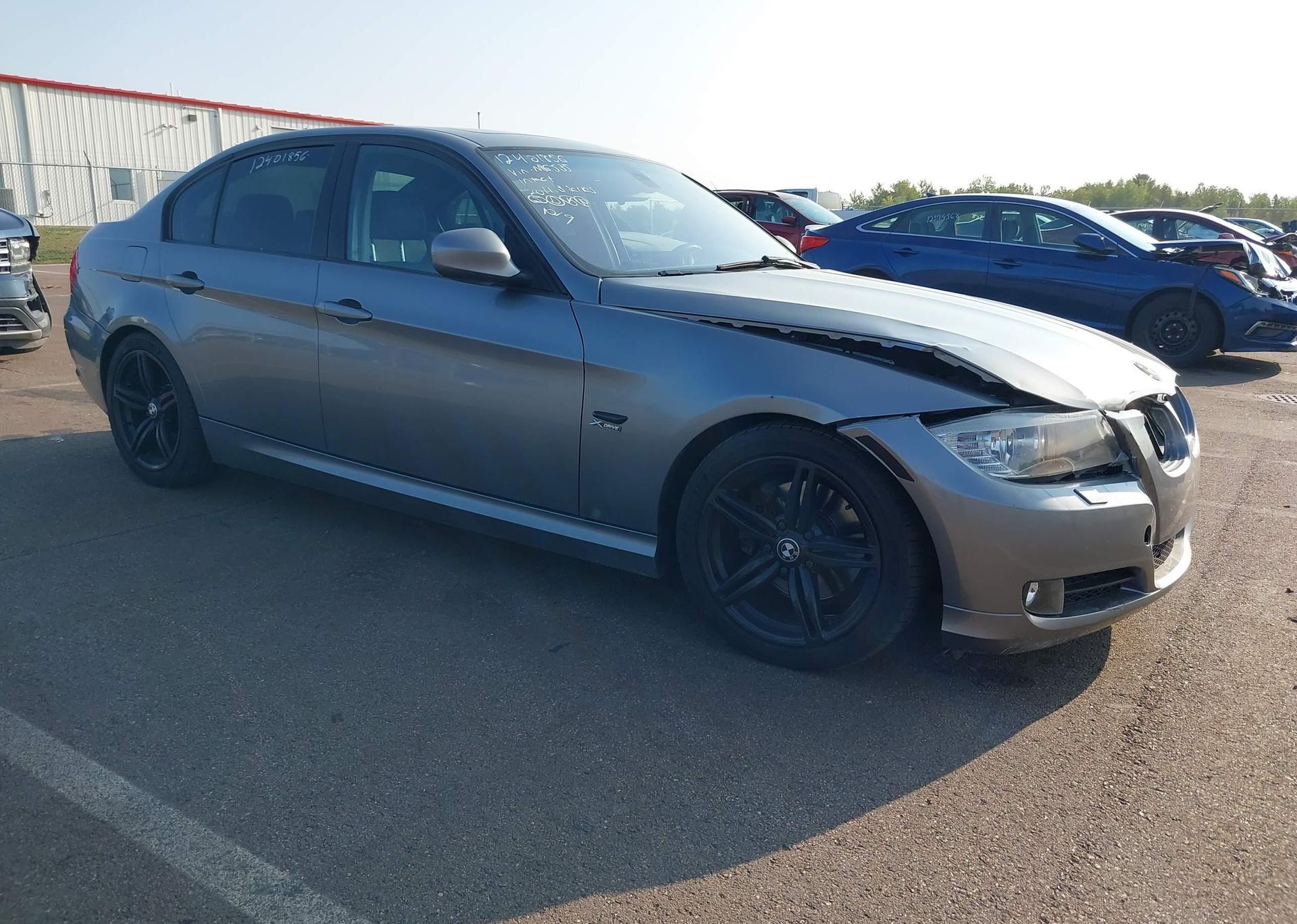 2011 BMW 3 SERIES