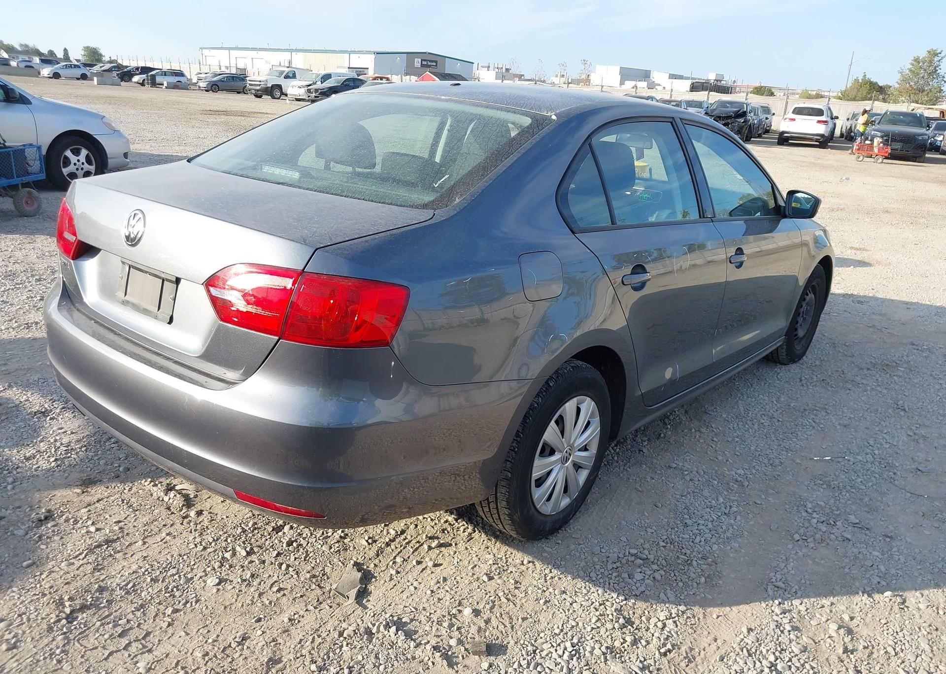 2013 VOLKSWAGEN JETTA