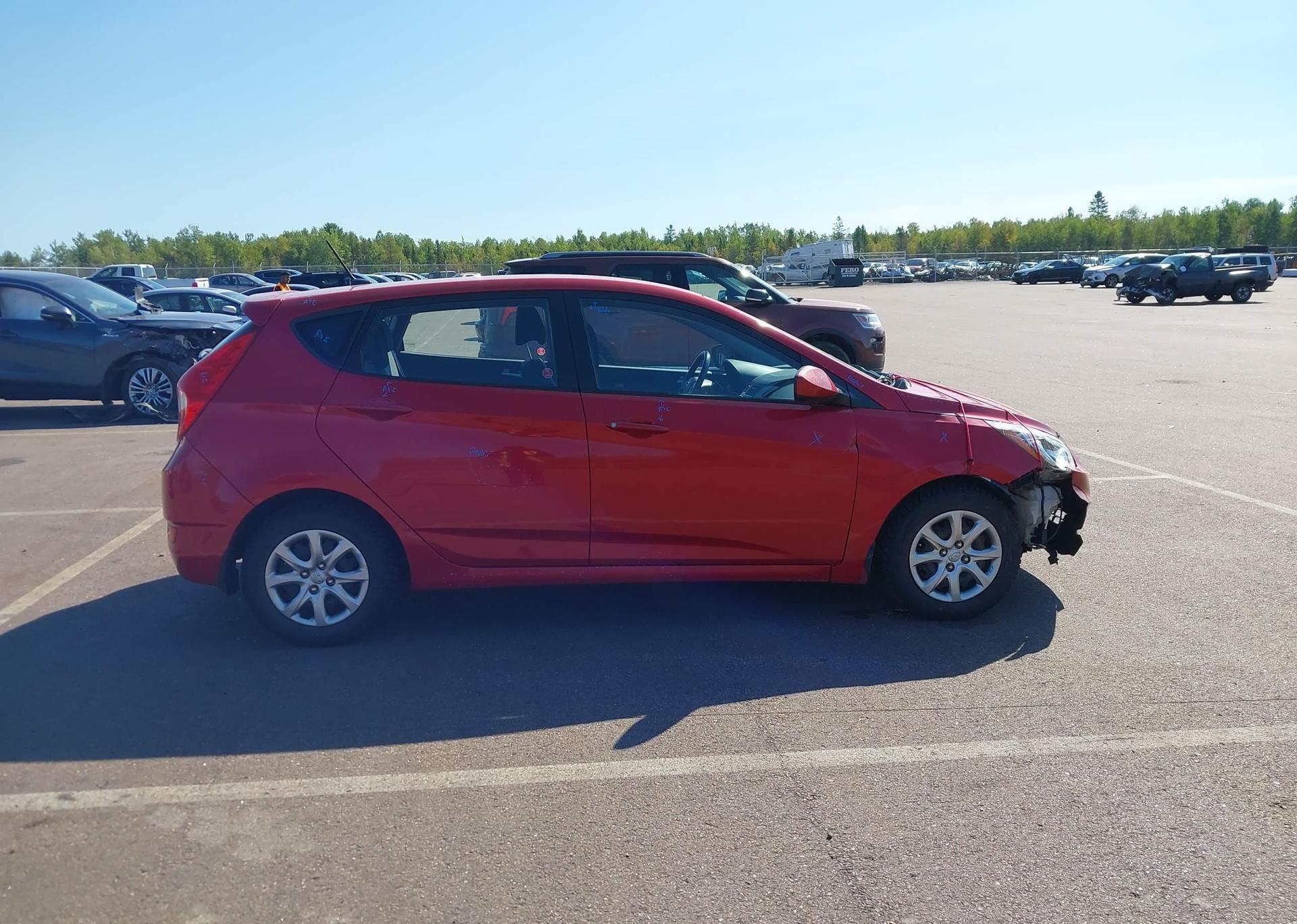 2013 HYUNDAI ACCENT GL