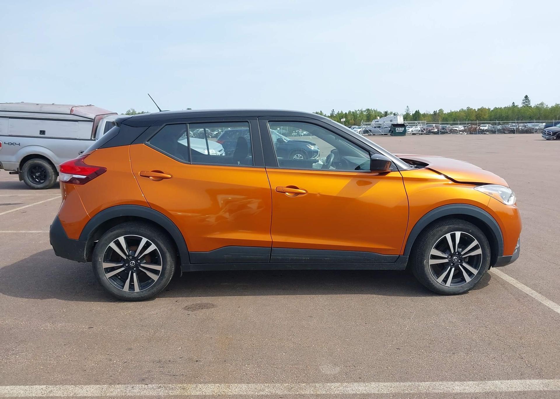2020 NISSAN KICKS SV