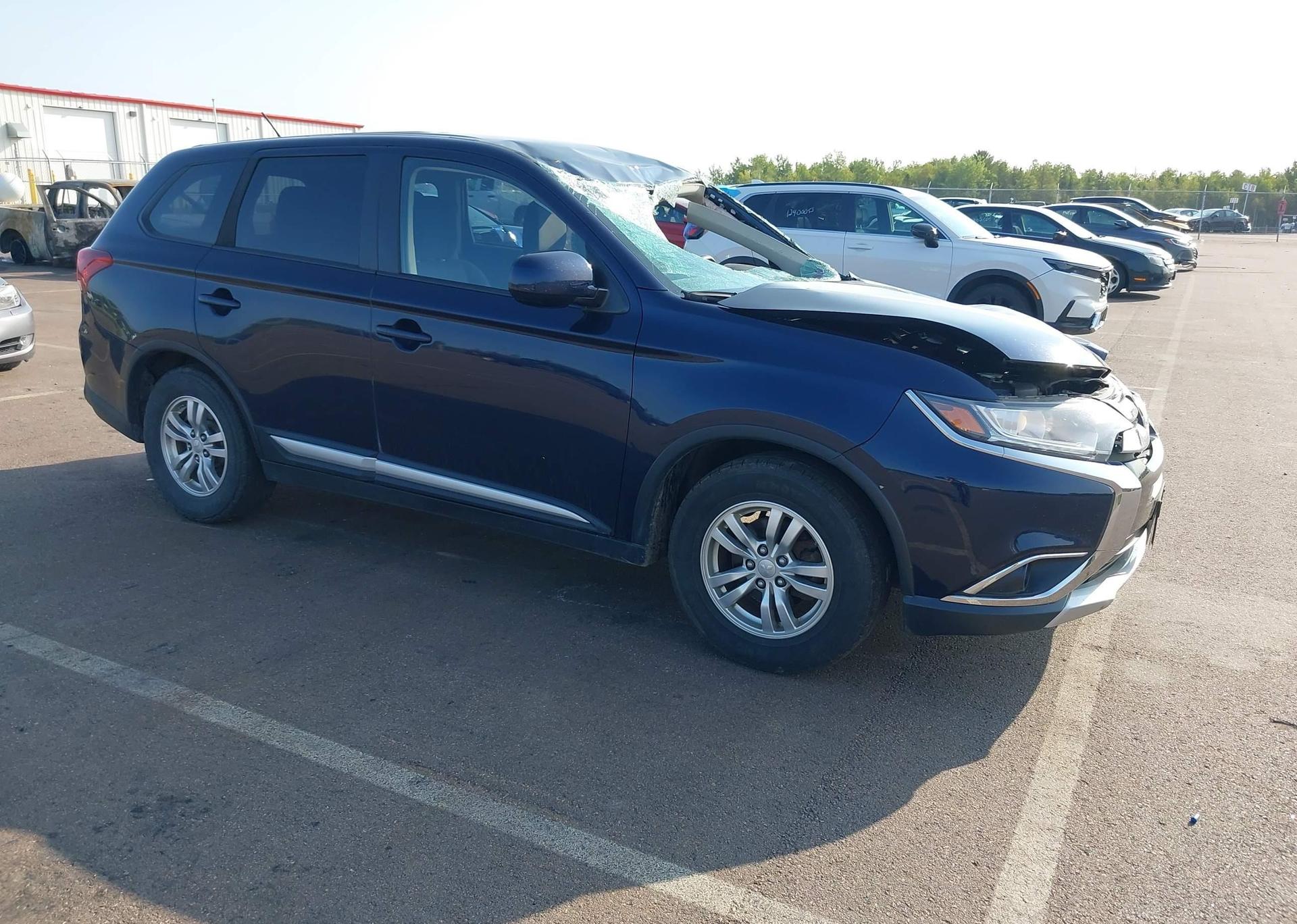 2016 MITSUBISHI OUTLANDER ES