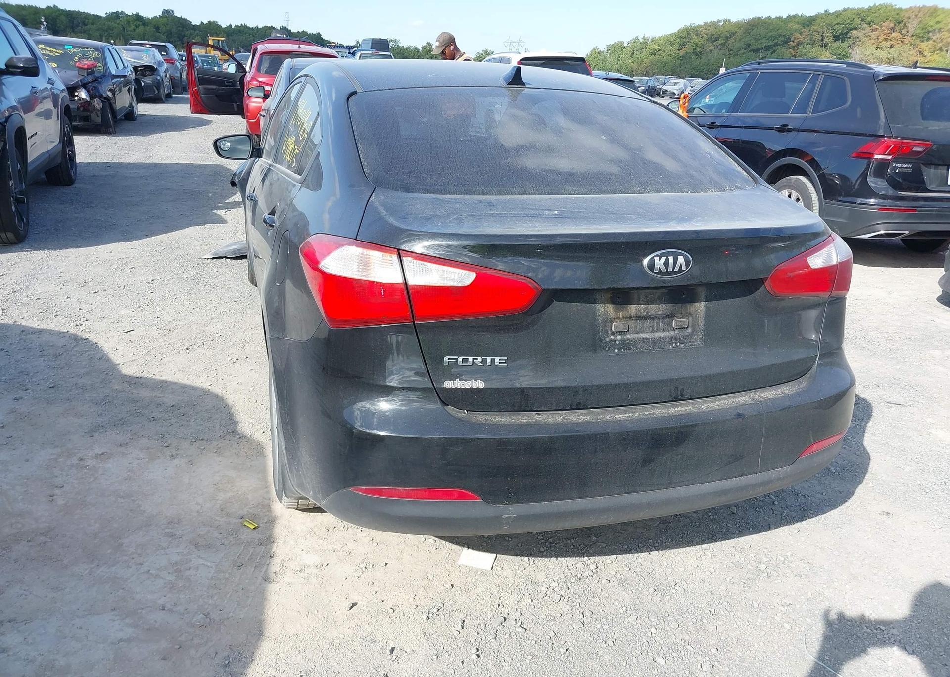 2014 KIA FORTE LX