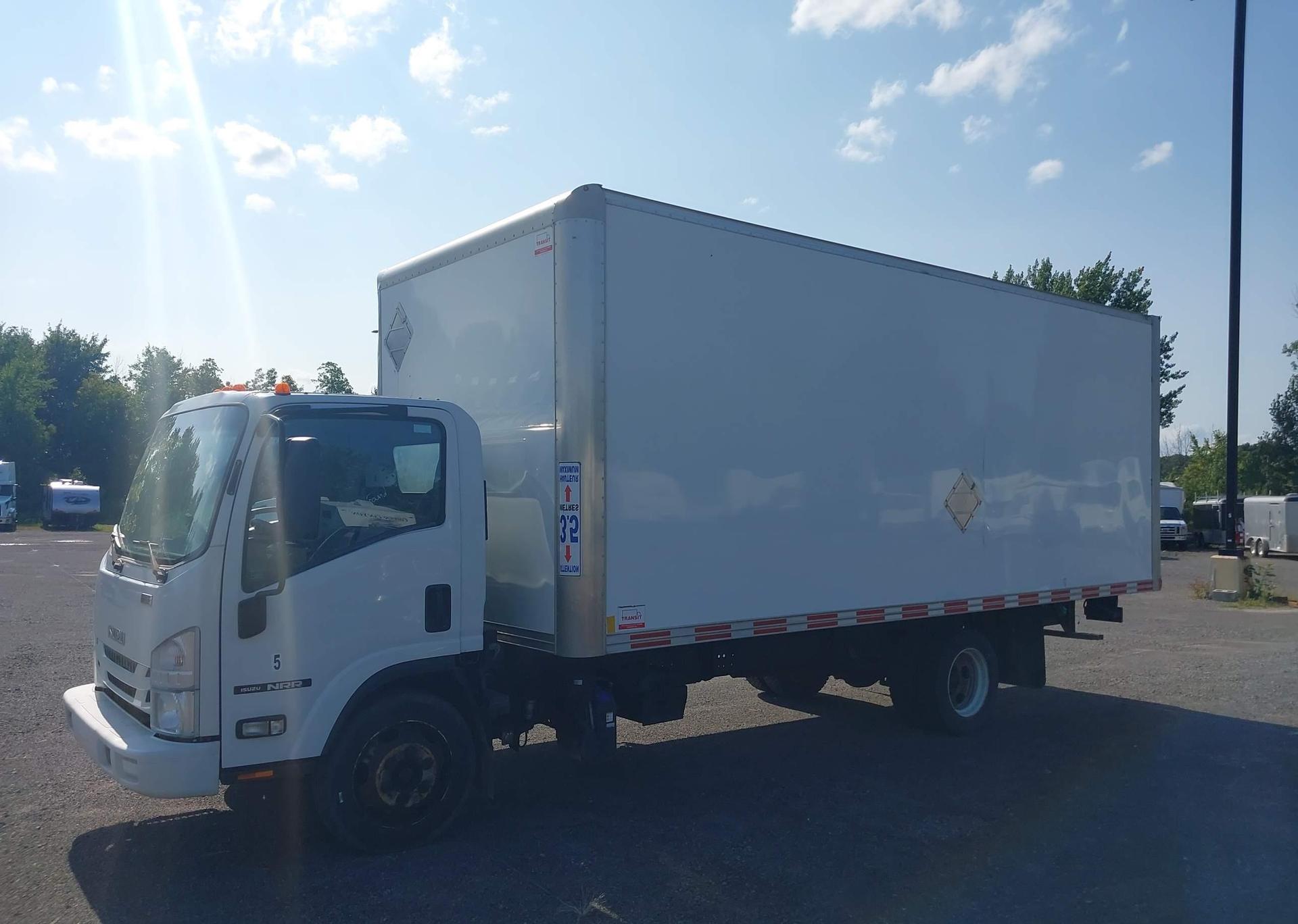 2020 ISUZU NRR