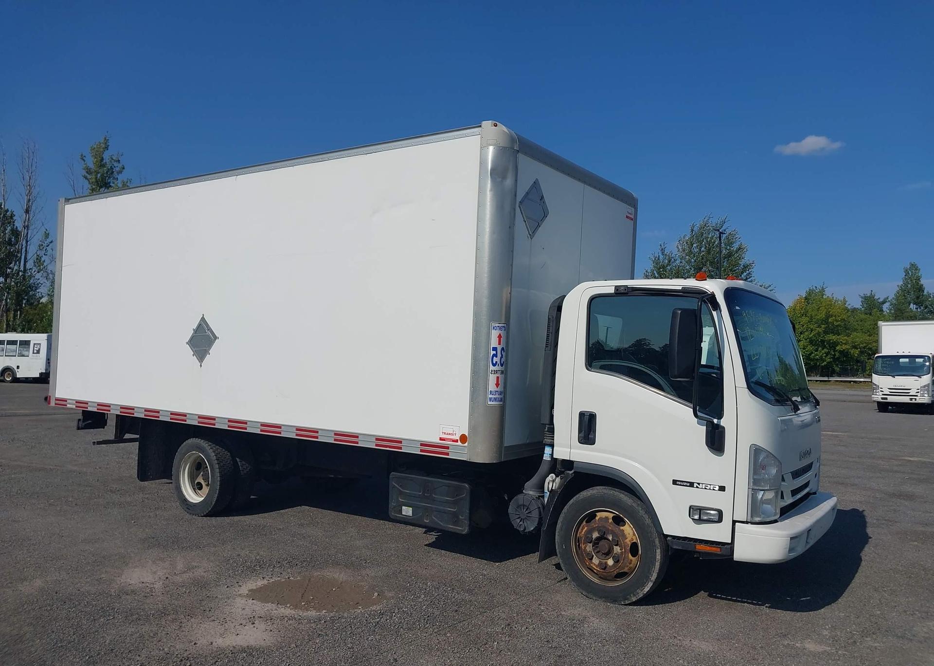 2020 ISUZU NRR