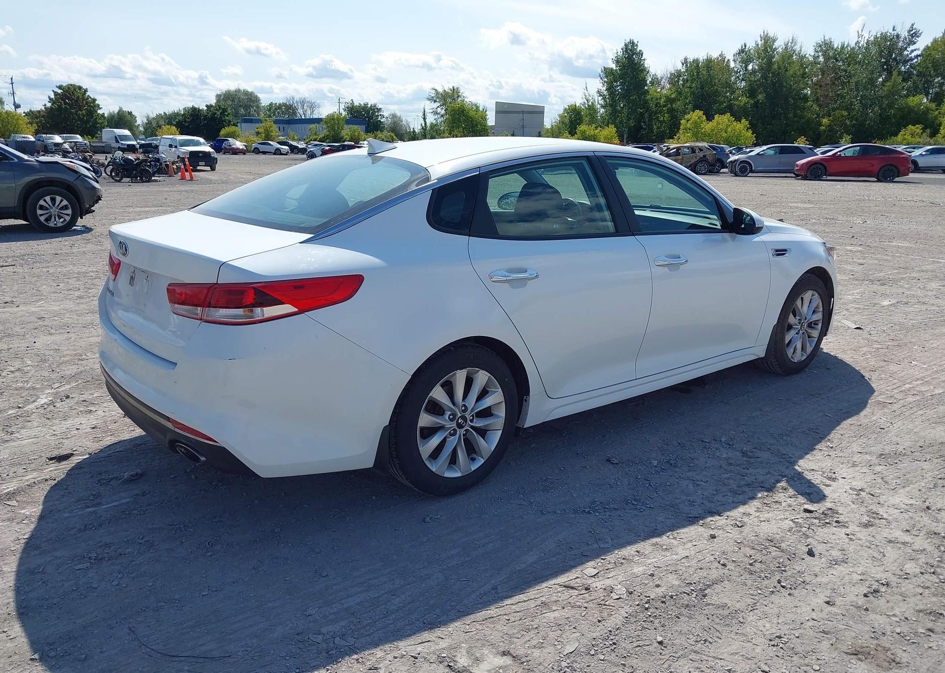 2016 KIA OPTIMA LX