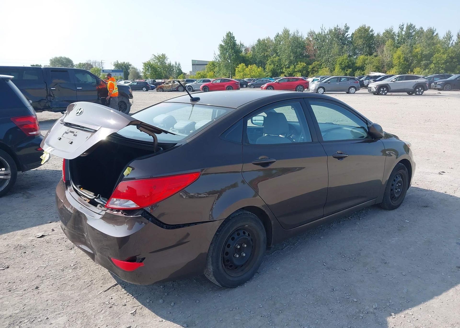 2015 HYUNDAI ACCENT GLS