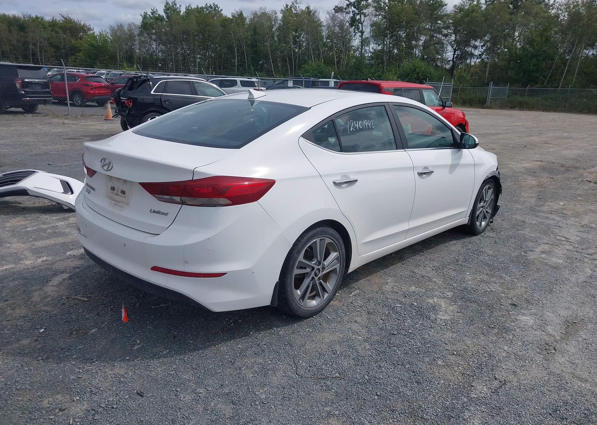 2017 HYUNDAI ELANTRA SE