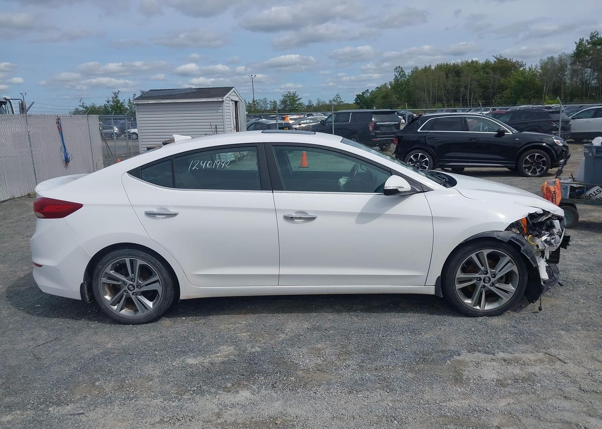 2017 HYUNDAI ELANTRA SE