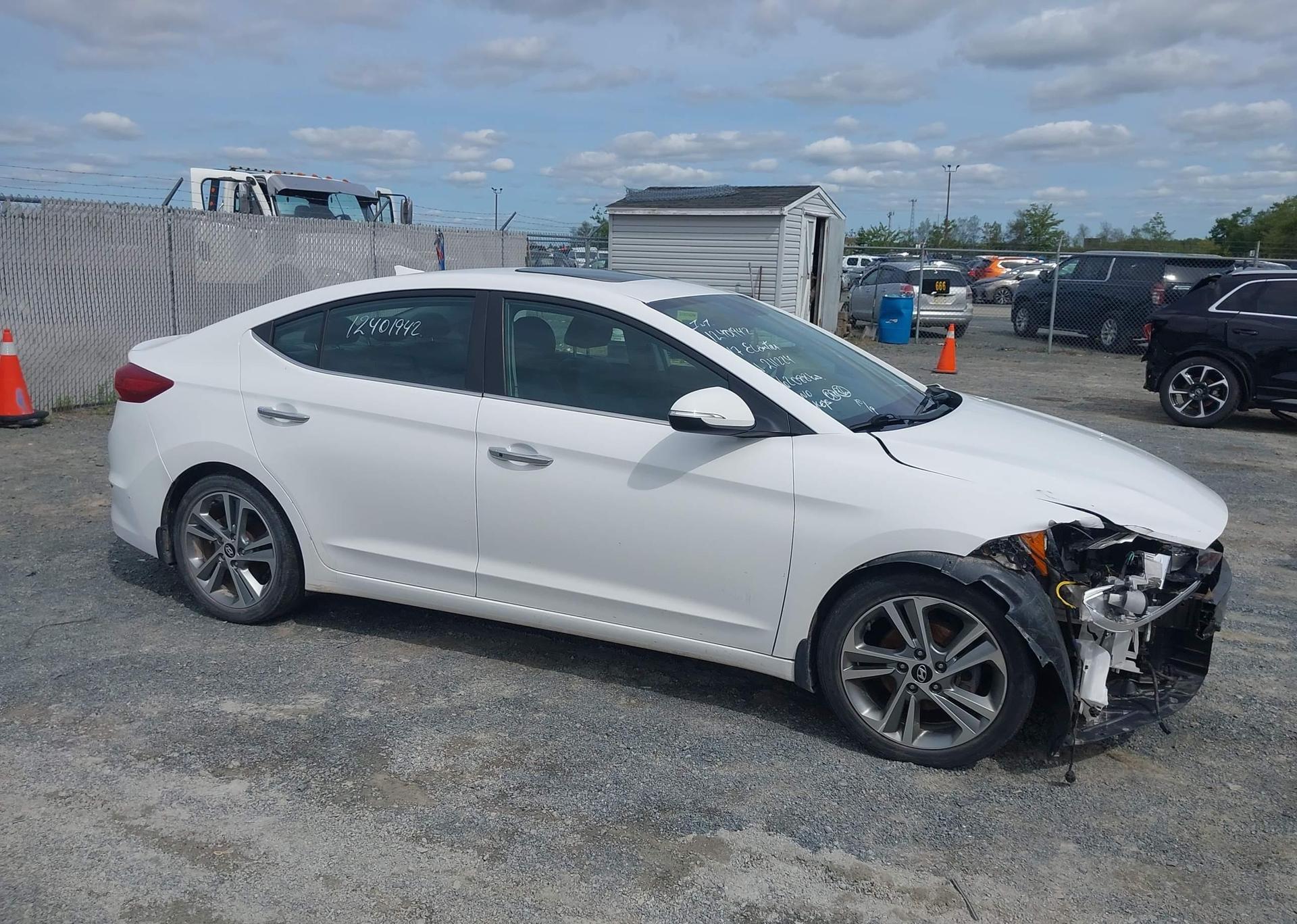 2017 HYUNDAI ELANTRA SE