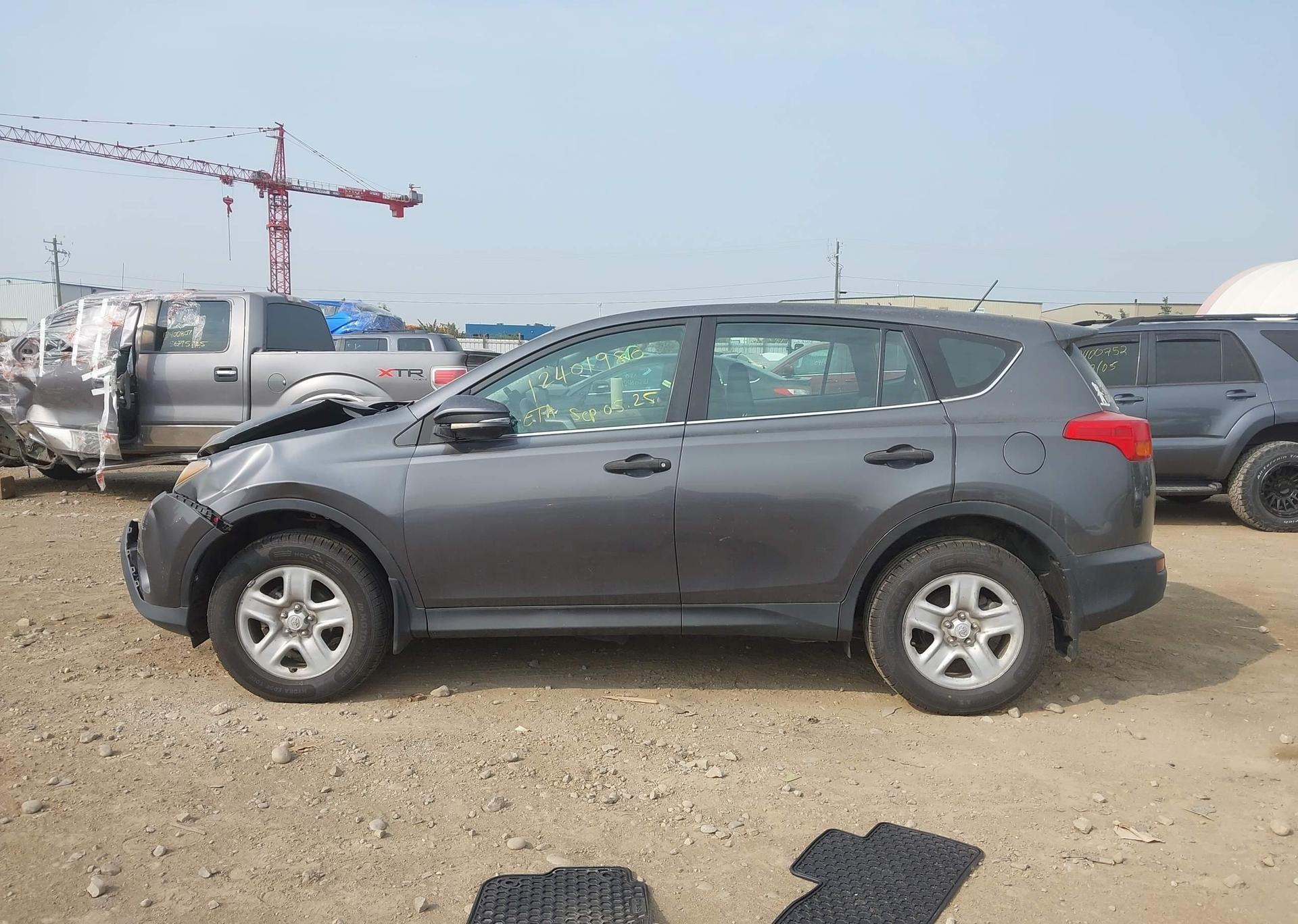 2013 TOYOTA RAV4 LE
