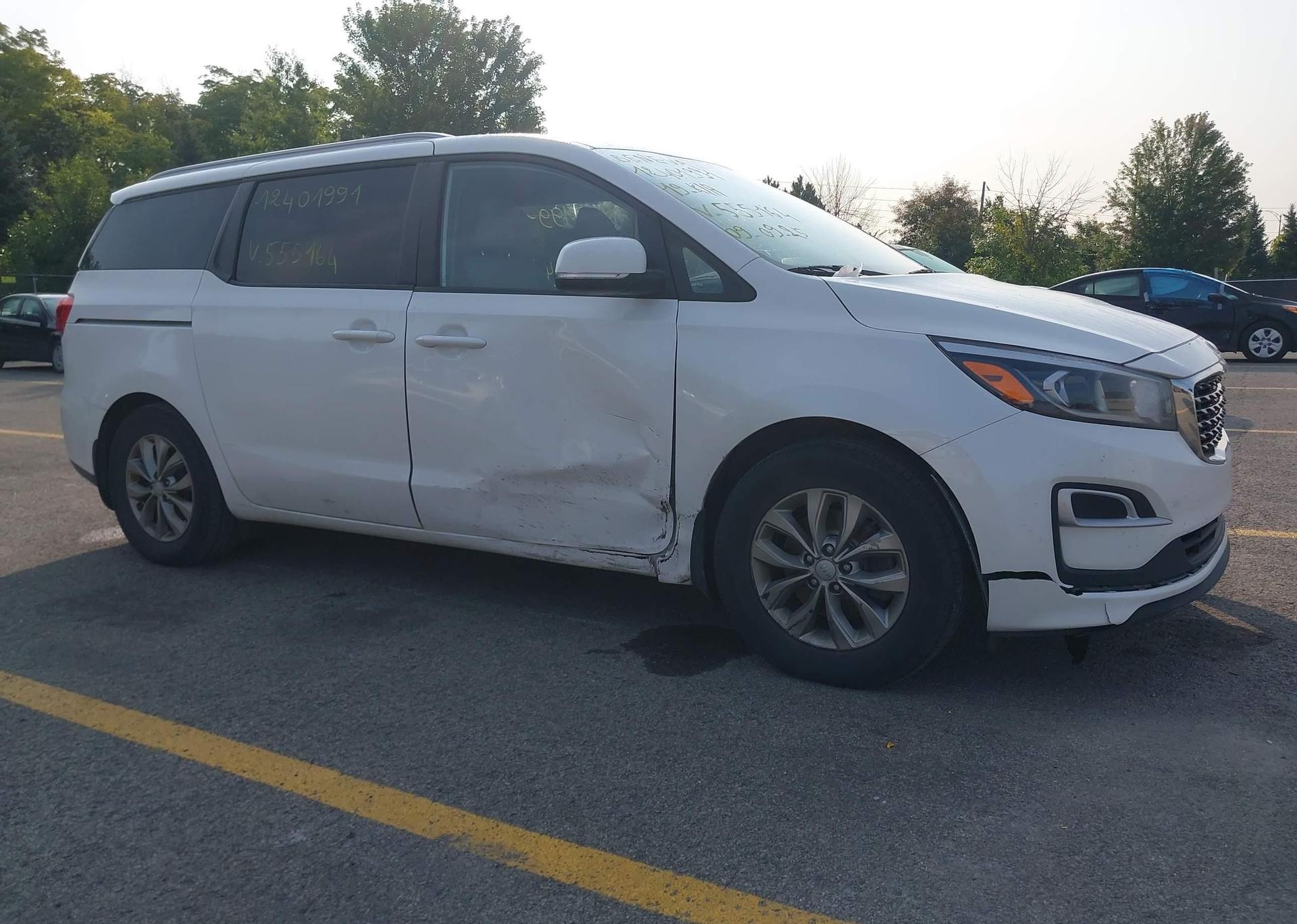 2019 KIA SEDONA LX