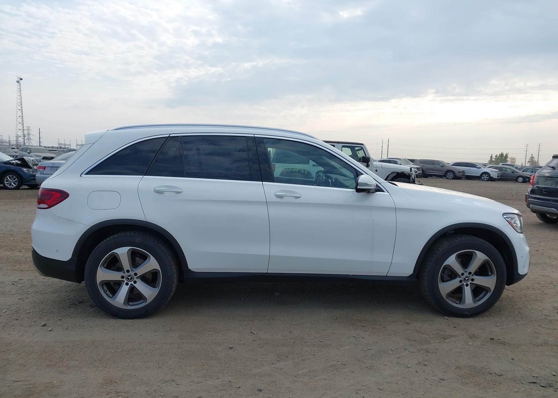 2021 MERCEDES-BENZ GLC 300 4MATIC