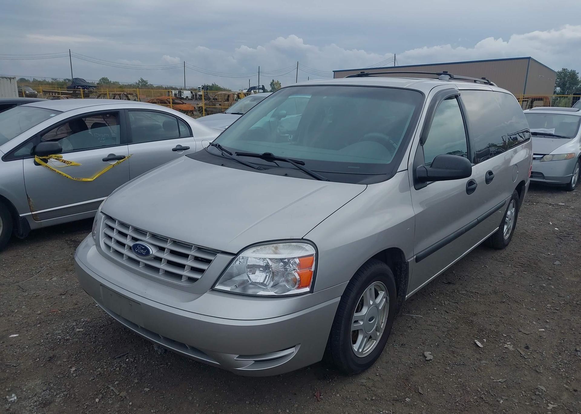 2005 FORD FREESTAR SE