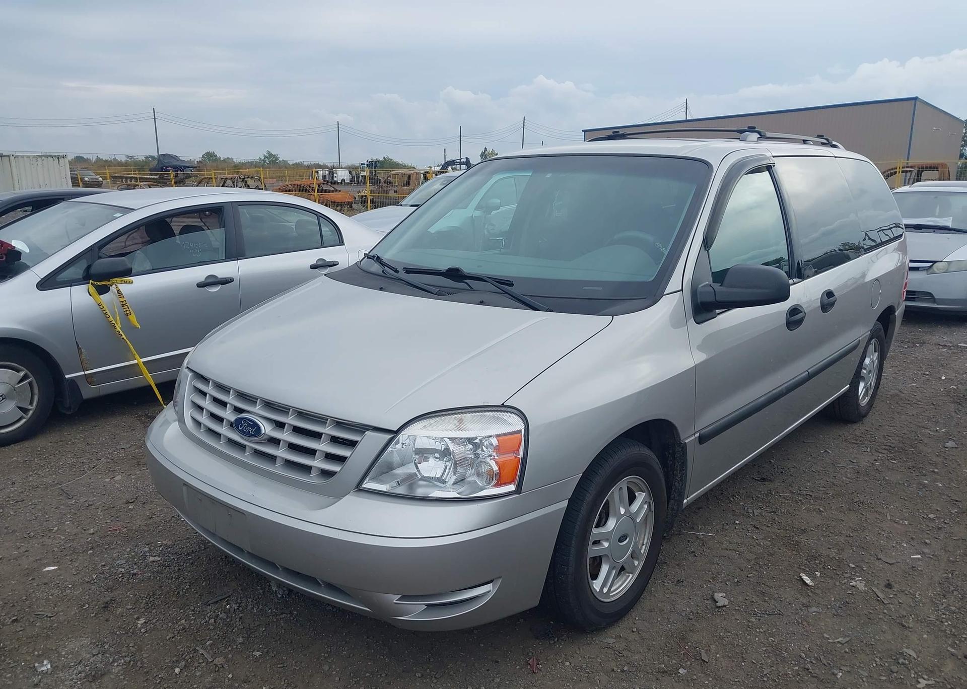 2005 FORD FREESTAR SE