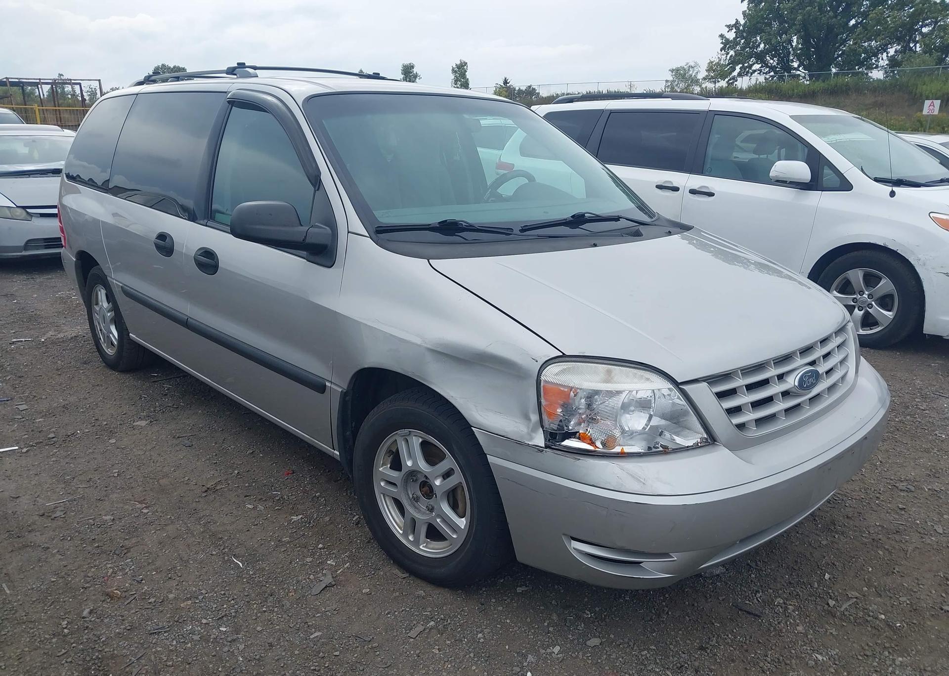 2005 FORD FREESTAR SE