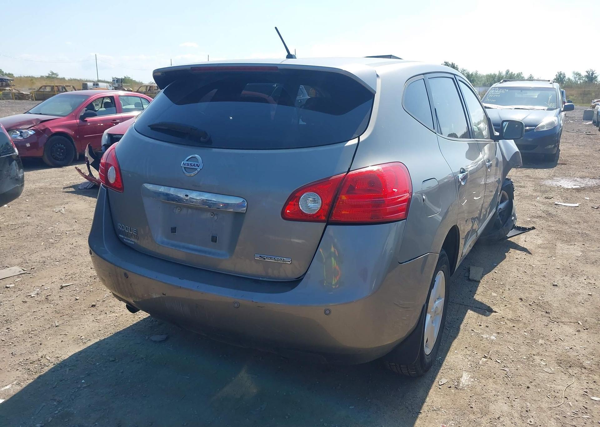 2013 NISSAN ROGUE S