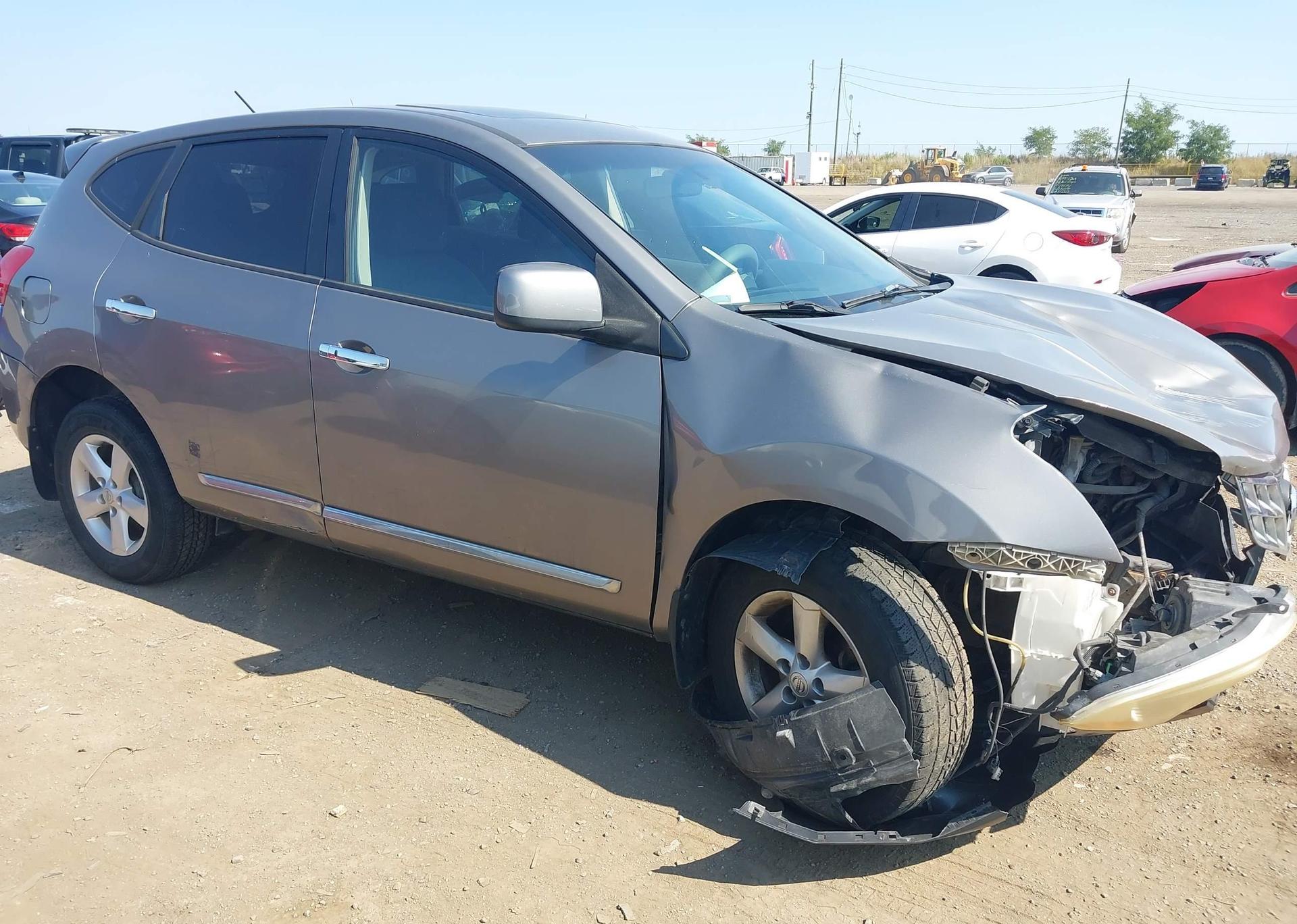 2013 NISSAN ROGUE S