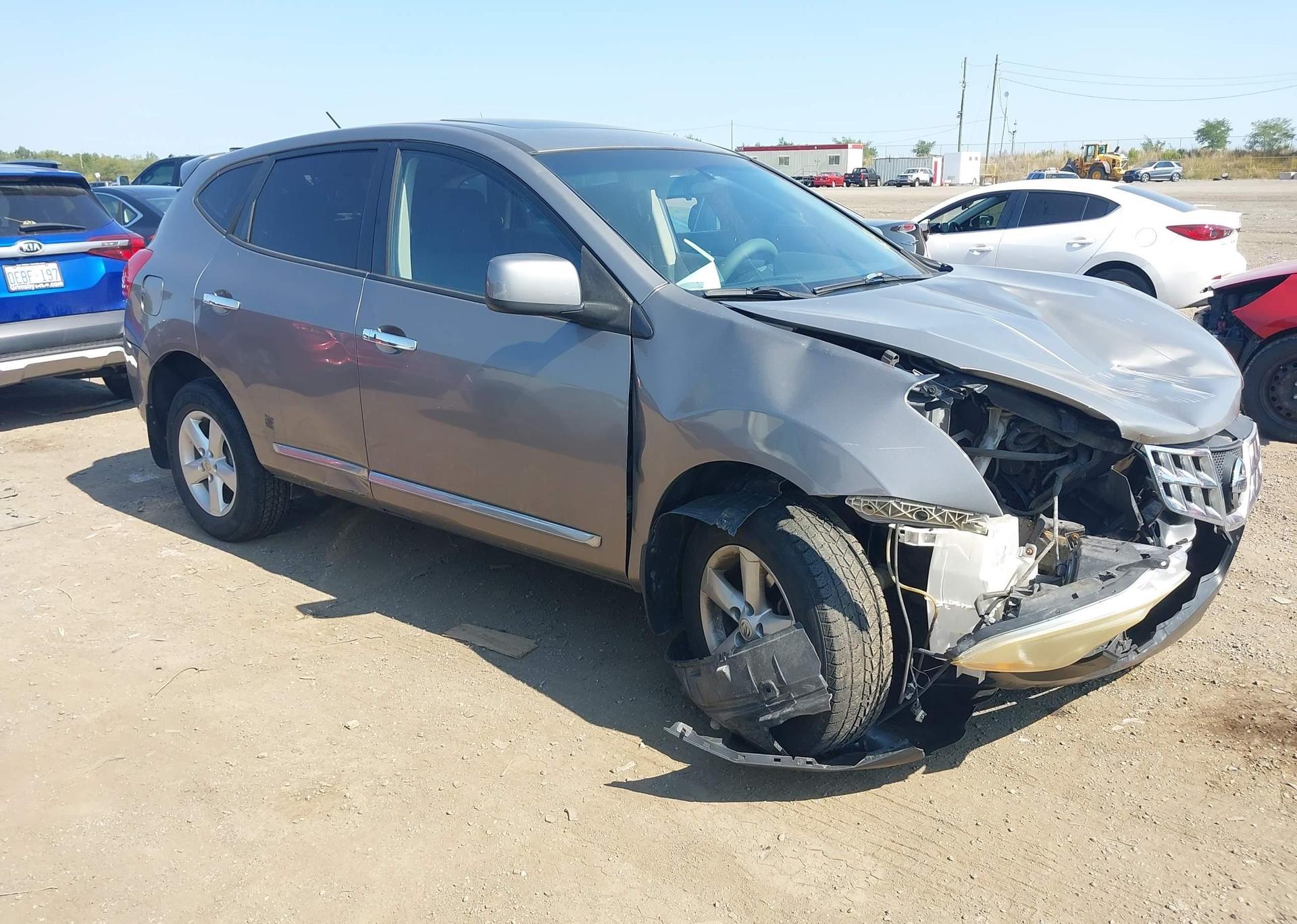 2013 NISSAN ROGUE S
