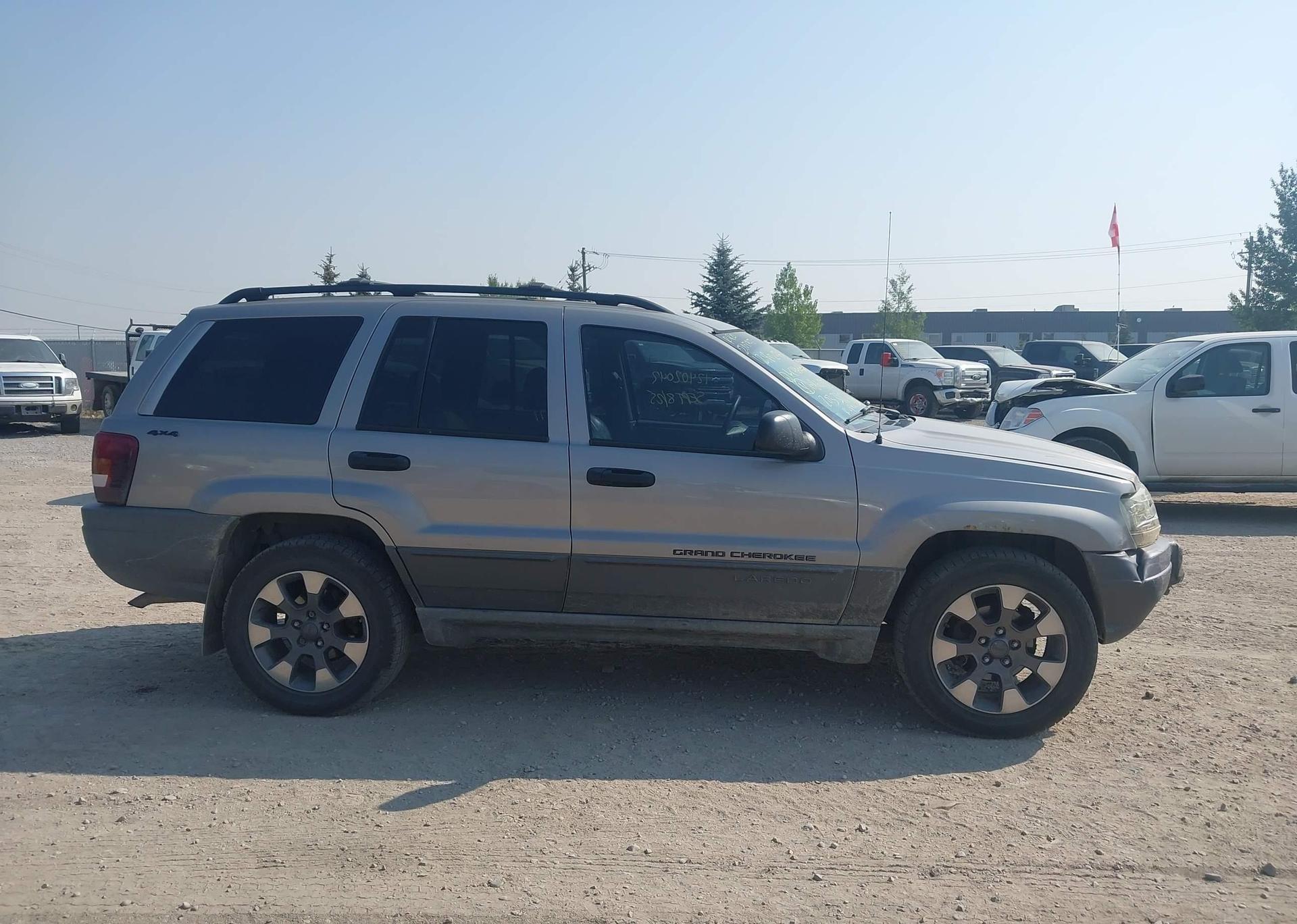 2001 JEEP GRAND CHEROKEE LAREDO