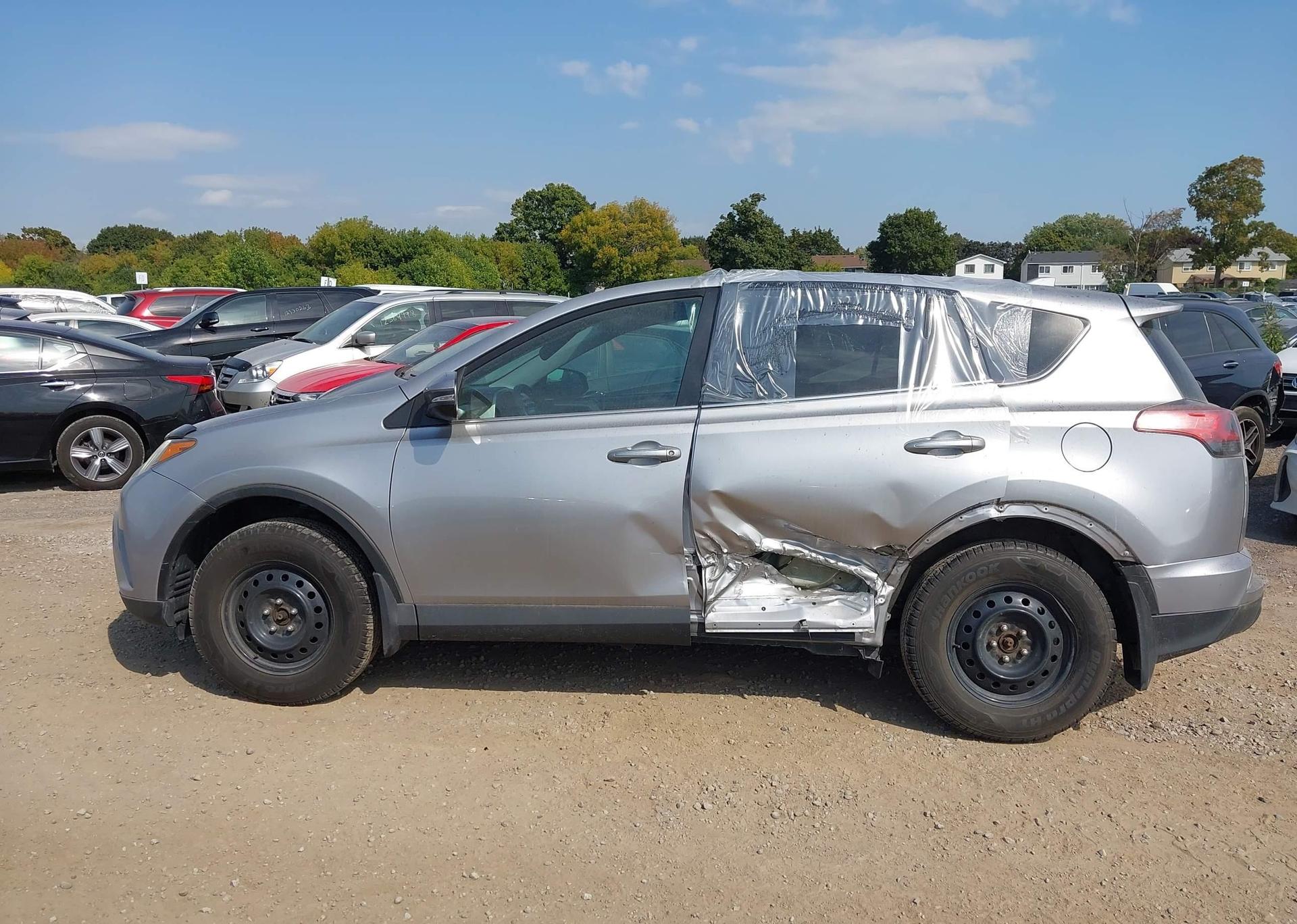 2016 TOYOTA RAV4 LE