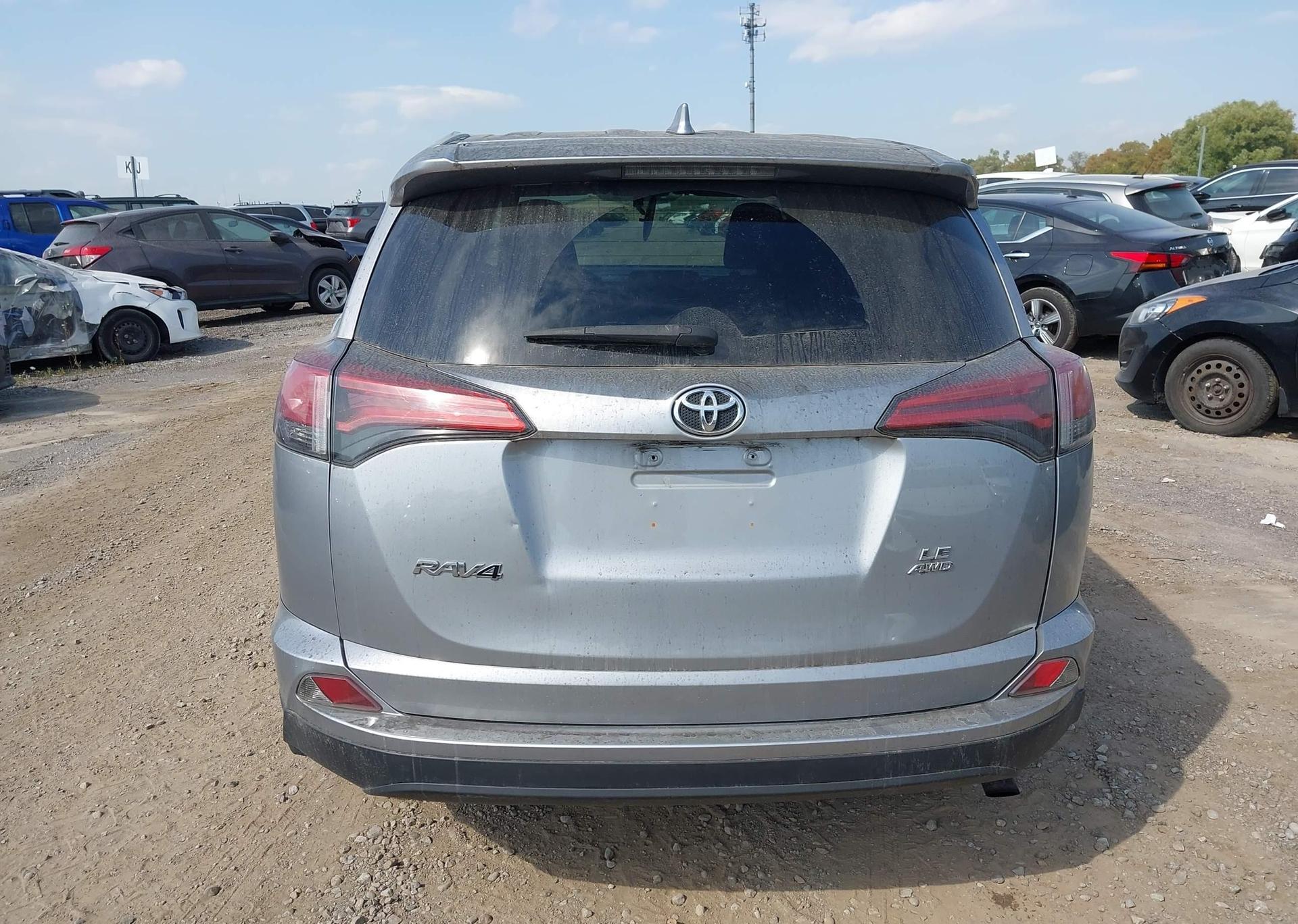 2016 TOYOTA RAV4 LE