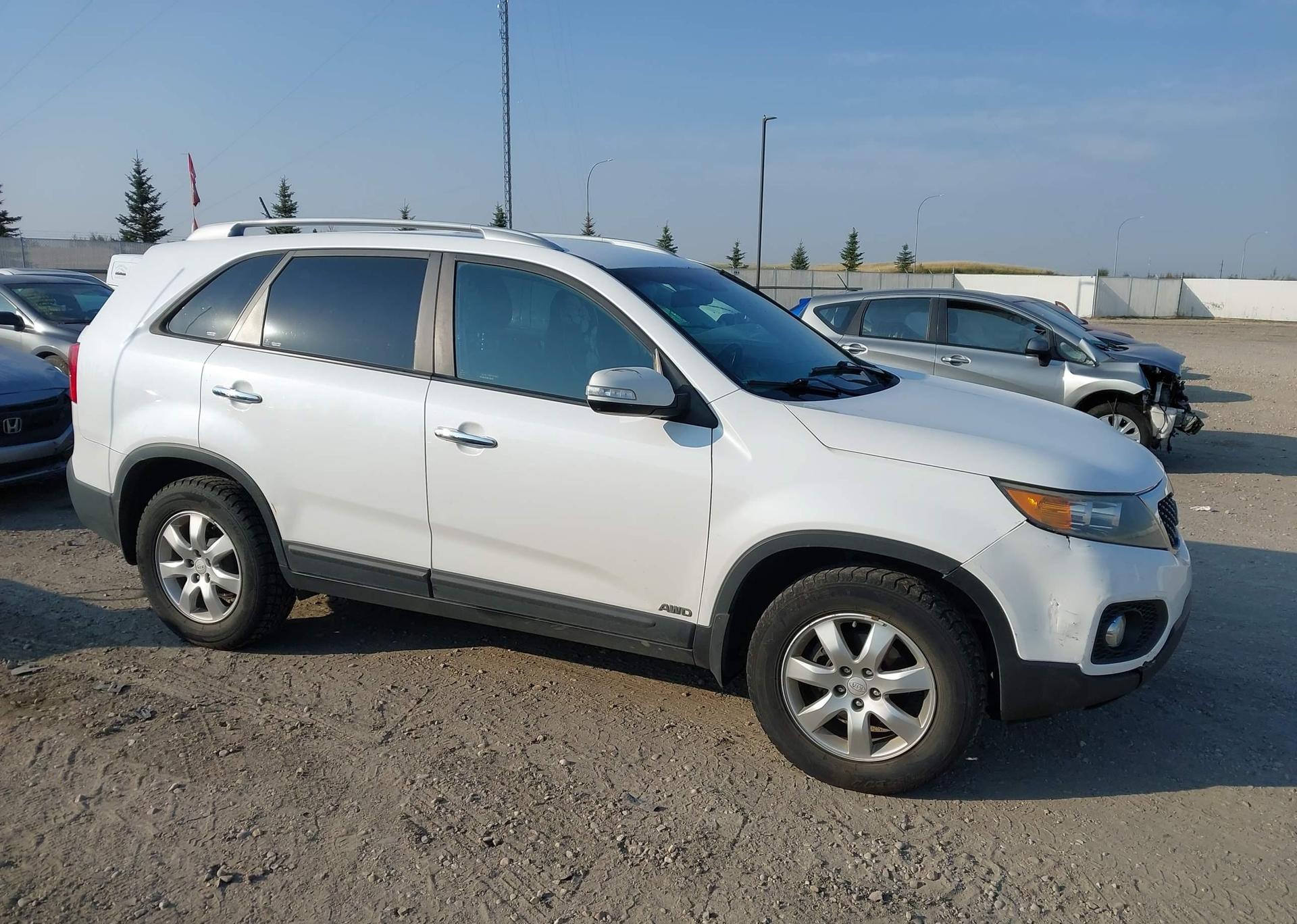 2011 KIA SORENTO LX