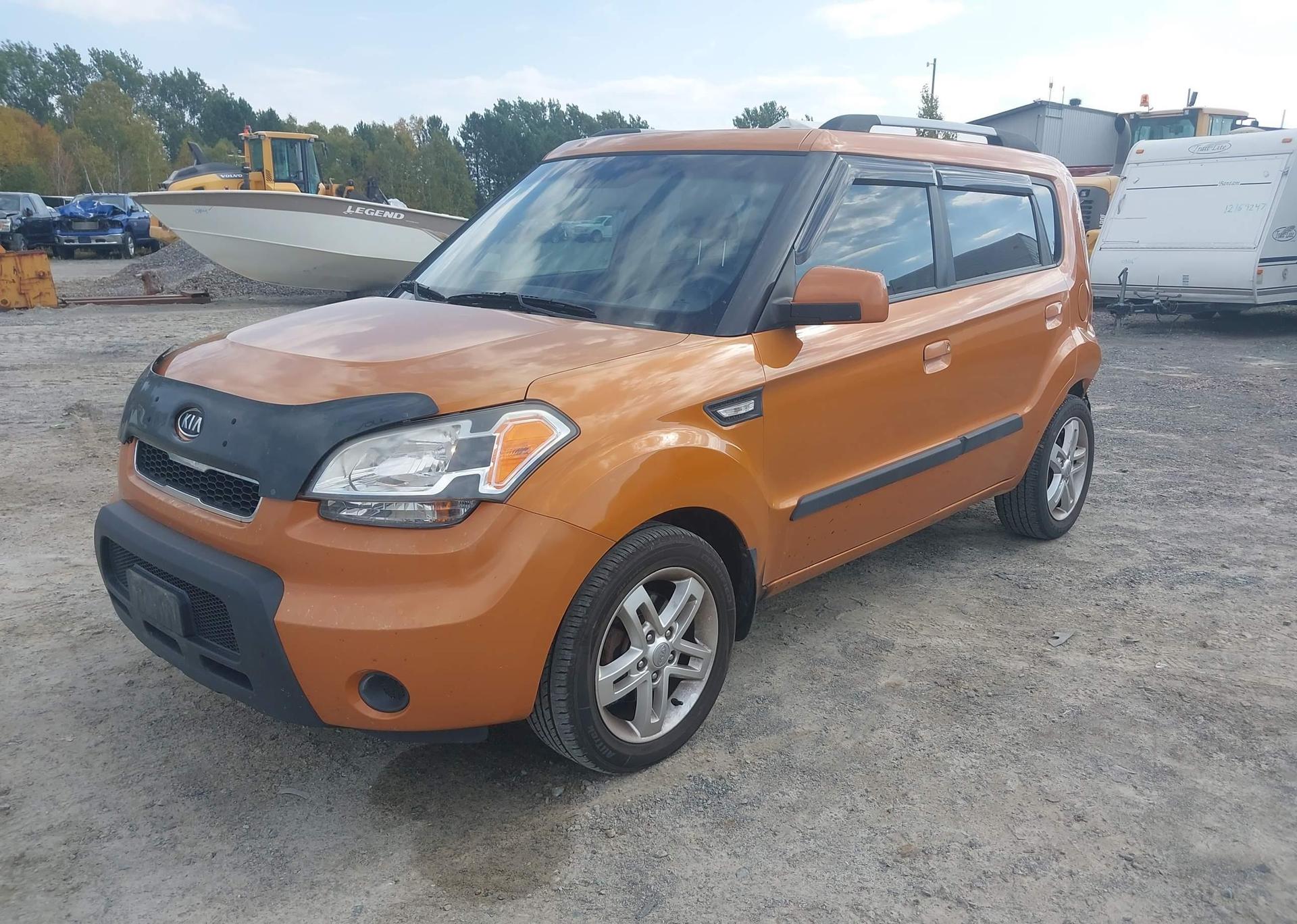 2010 KIA SOUL +