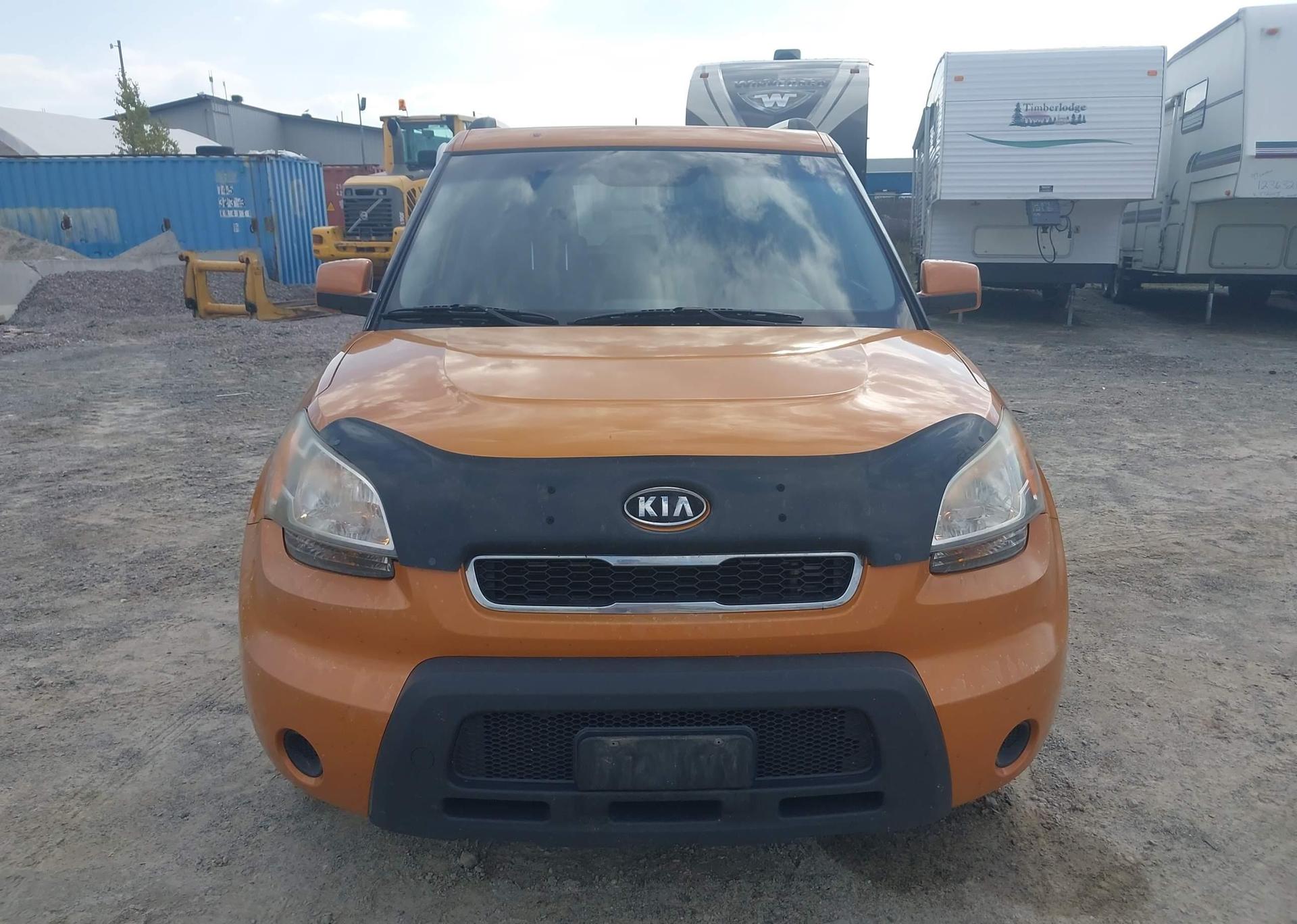 2010 KIA SOUL +