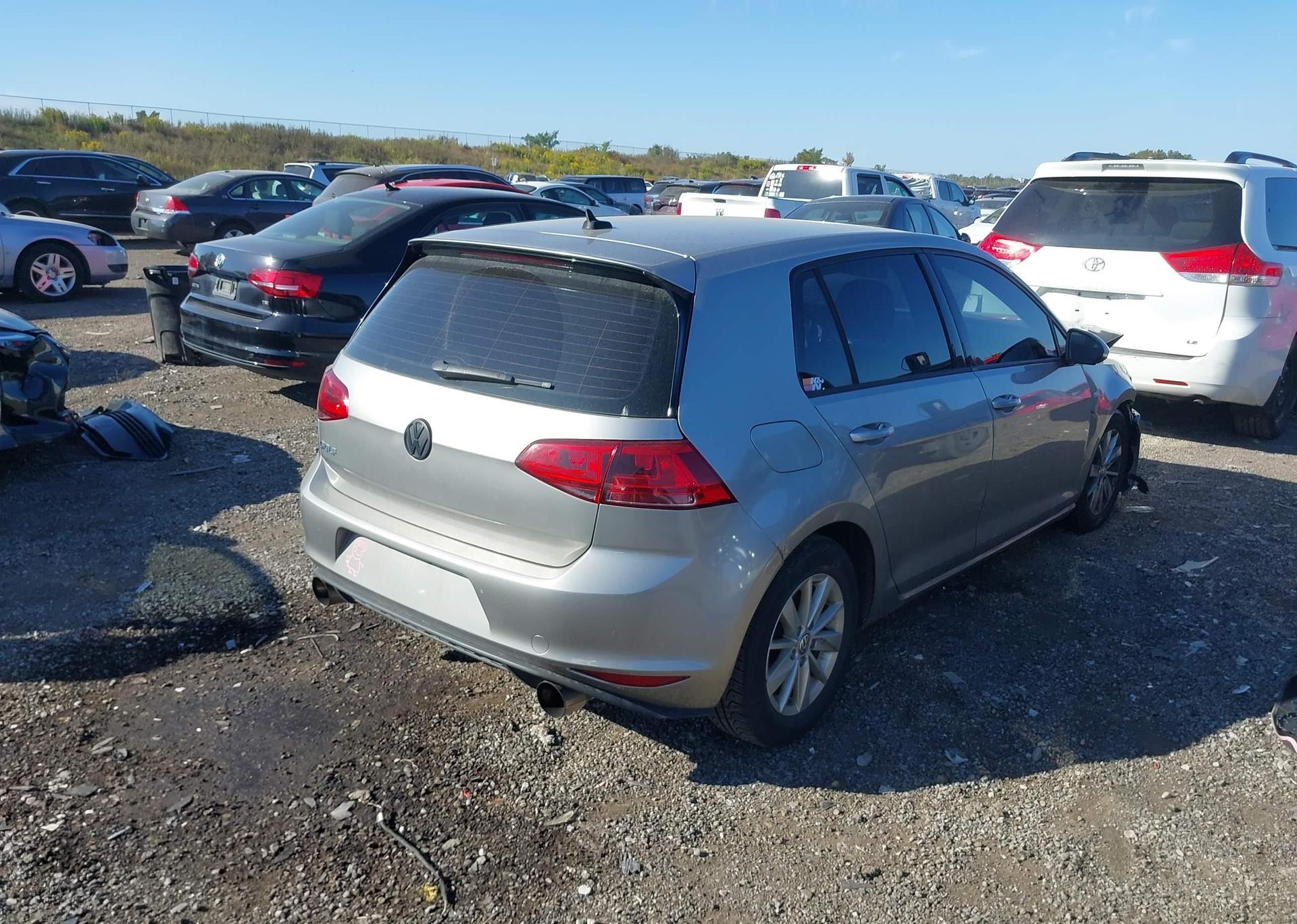 2015 VOLKSWAGEN GOLF