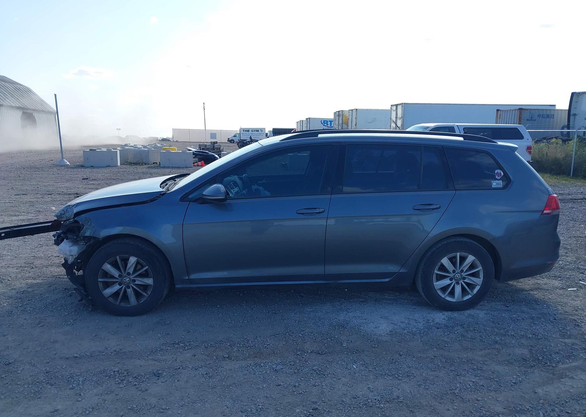 2015 VOLKSWAGEN GOLF SPORTWAGEN S