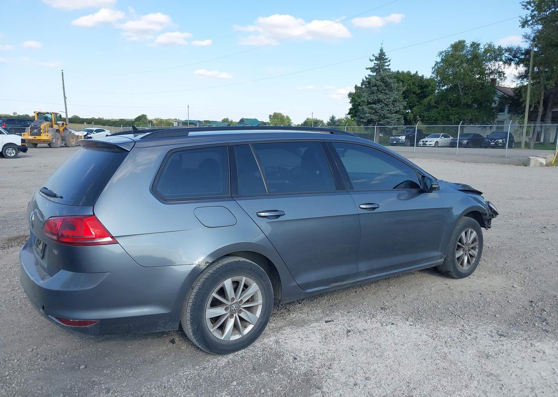2015 VOLKSWAGEN GOLF SPORTWAGEN S