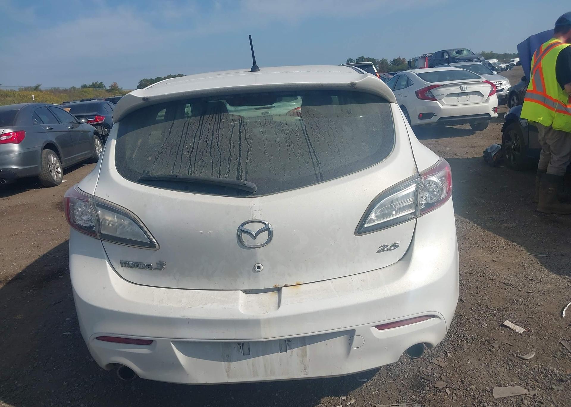 2010 MAZDA MAZDA3 GS