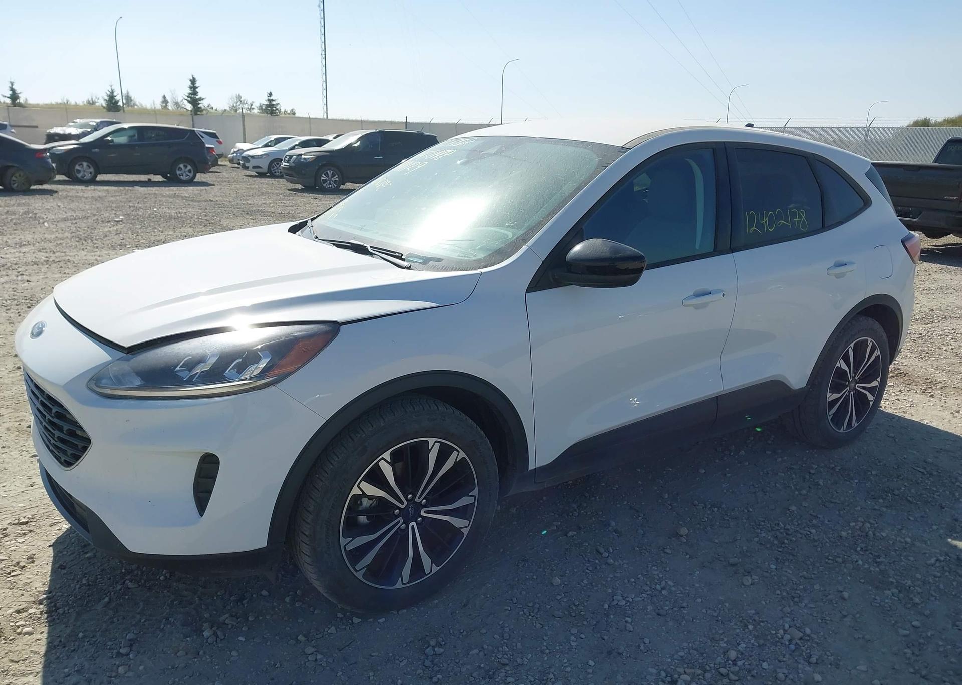 2021 FORD ESCAPE SE