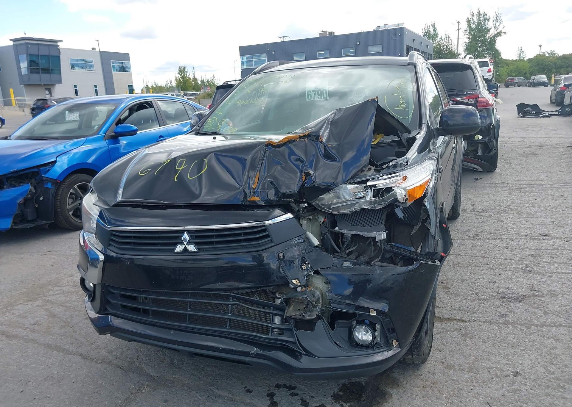 2017 MITSUBISHI RVR BLACK EDITION