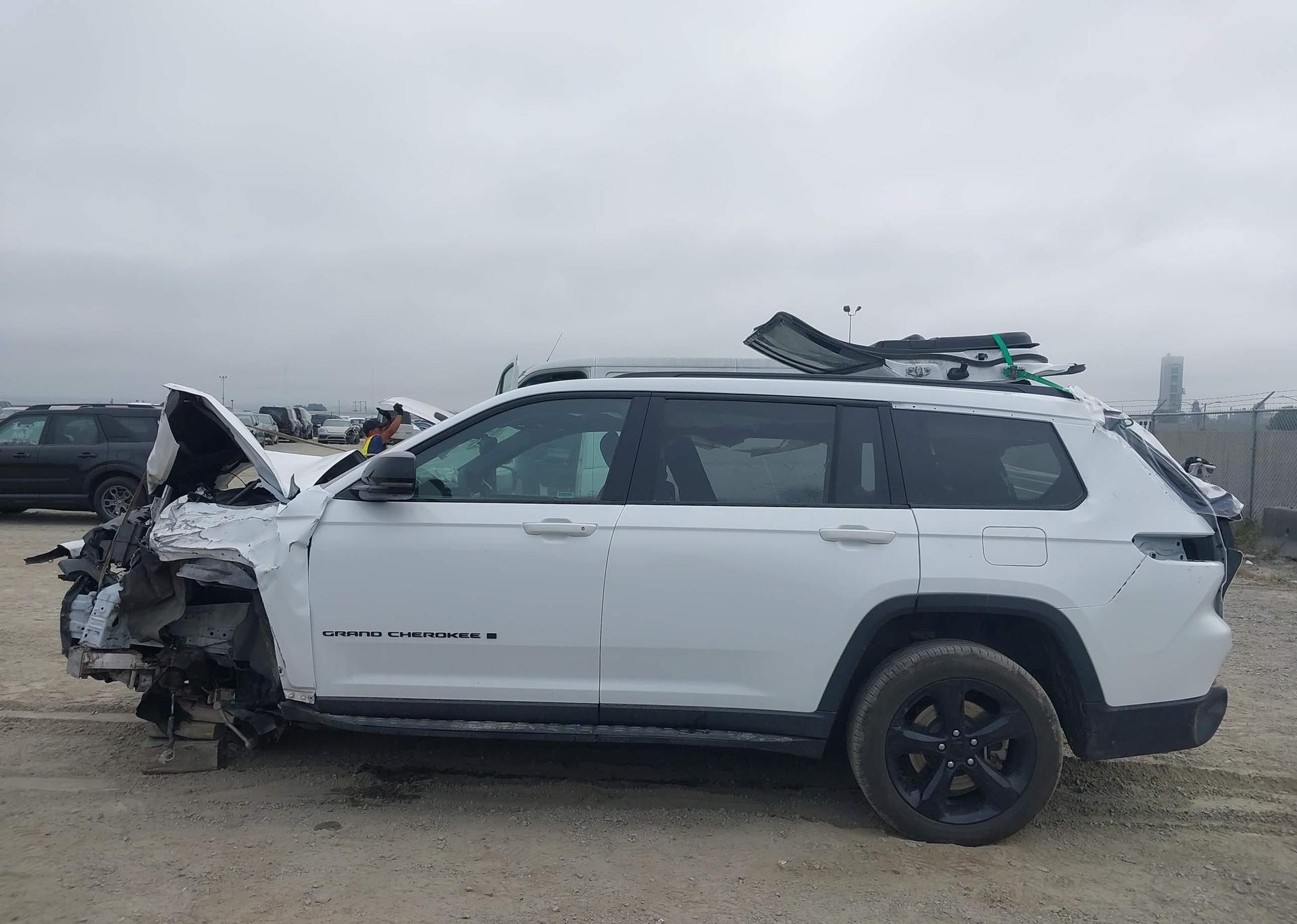 2024 JEEP GRAND CHEROKEE L LIMITED