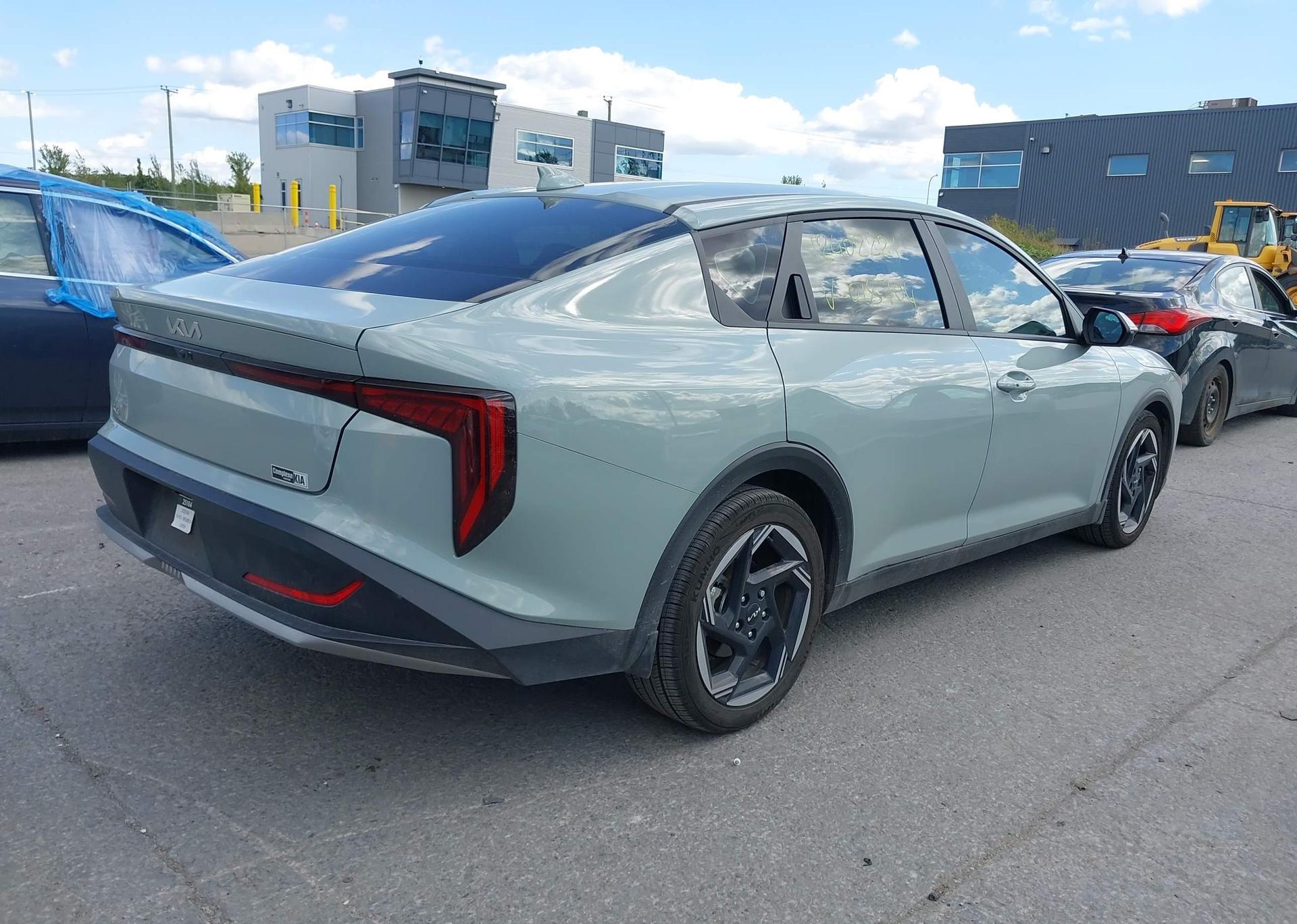 2025 KIA K4 EX