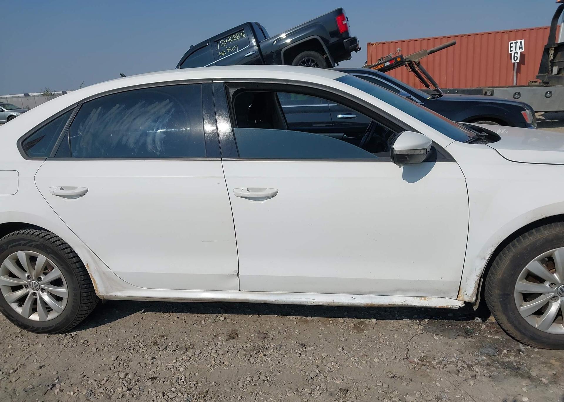 2012 VOLKSWAGEN PASSAT S