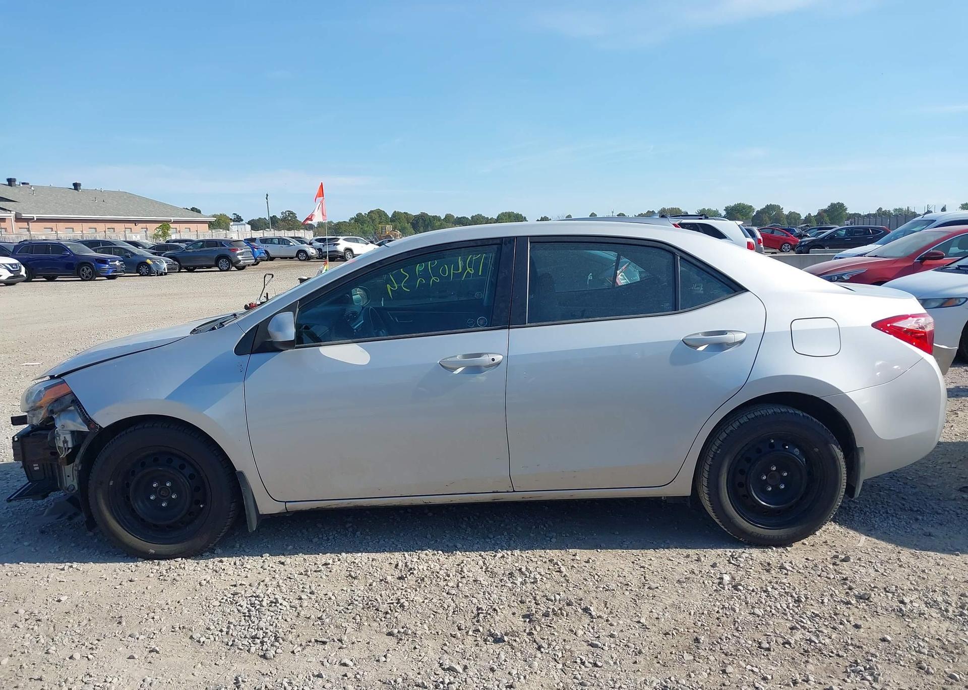 2018 TOYOTA COROLLA LE