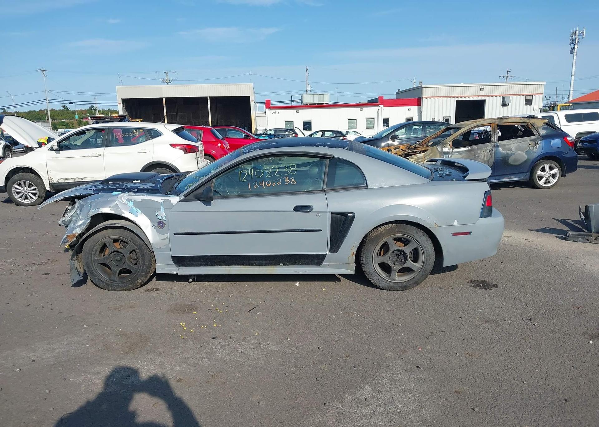 2004 FORD MUSTANG